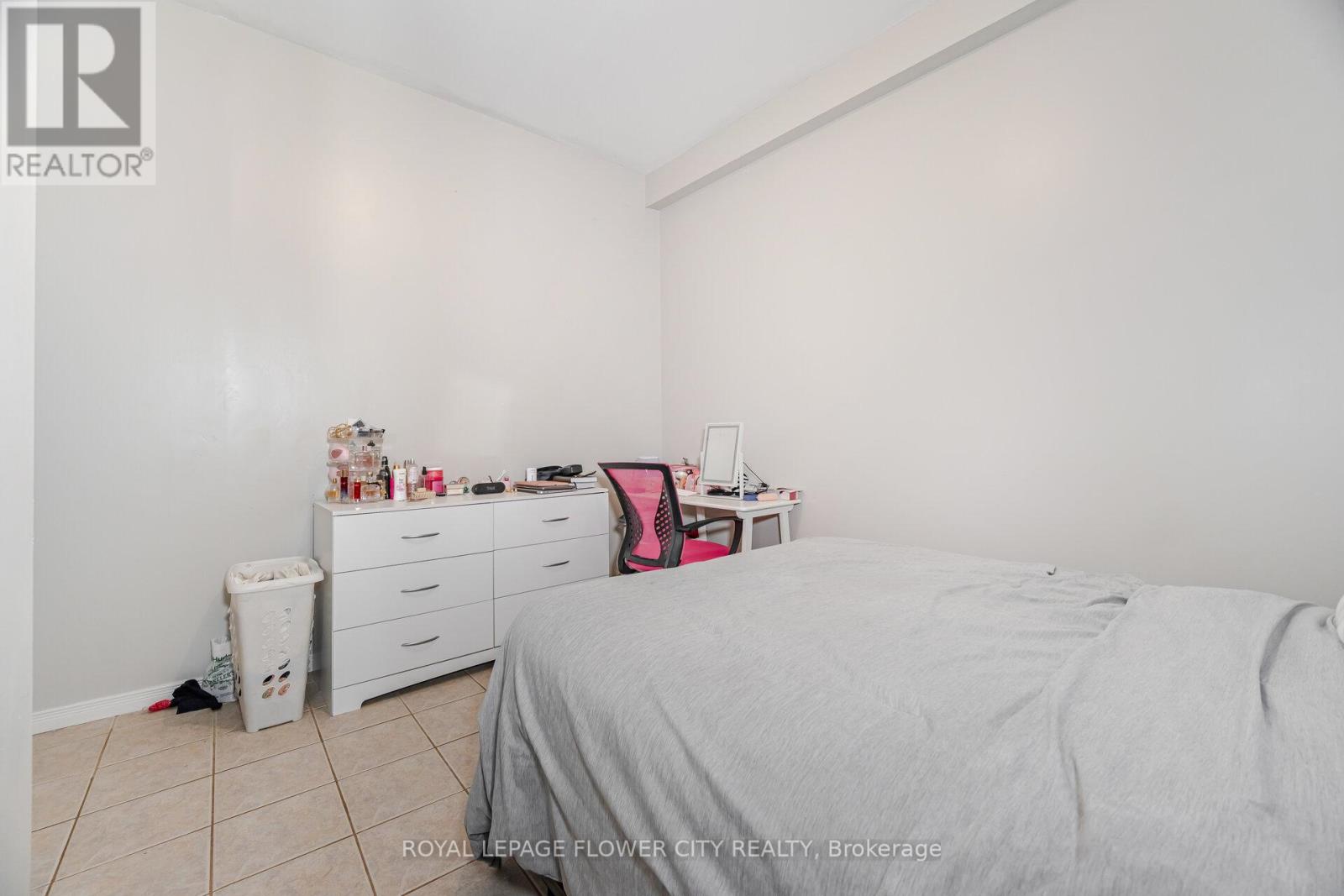 Photo 46 of 376 Hansen Road N, Brampton ON