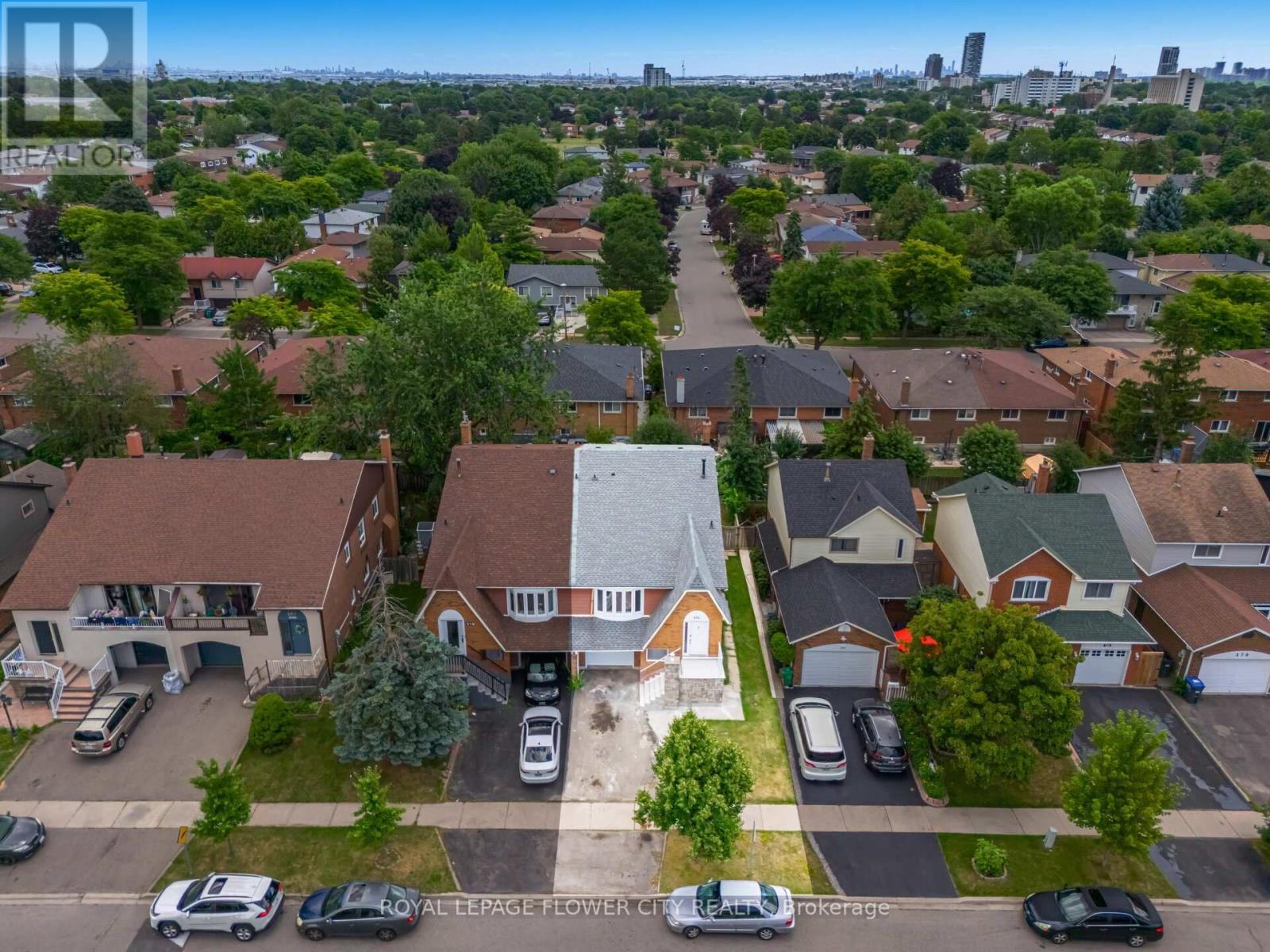 Photo 16 of 376 Hansen Road N, Brampton ON