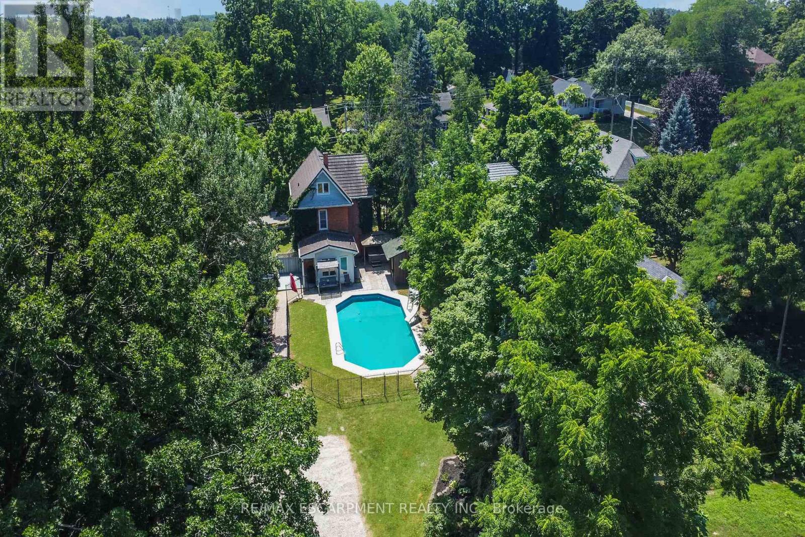 Photo 35 of 94 Sutherland Street W, Haldimand ON
