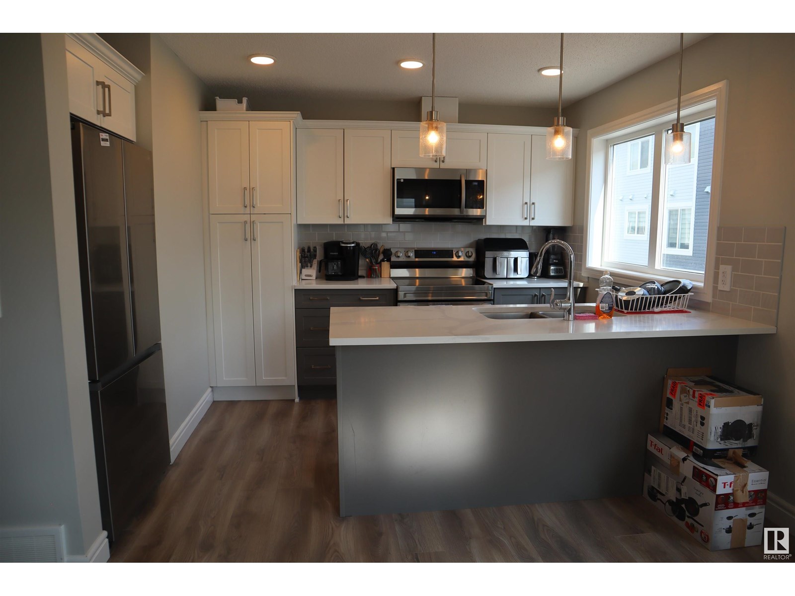 Photo 5 of 76 16335 84 St Nw, Edmonton AB