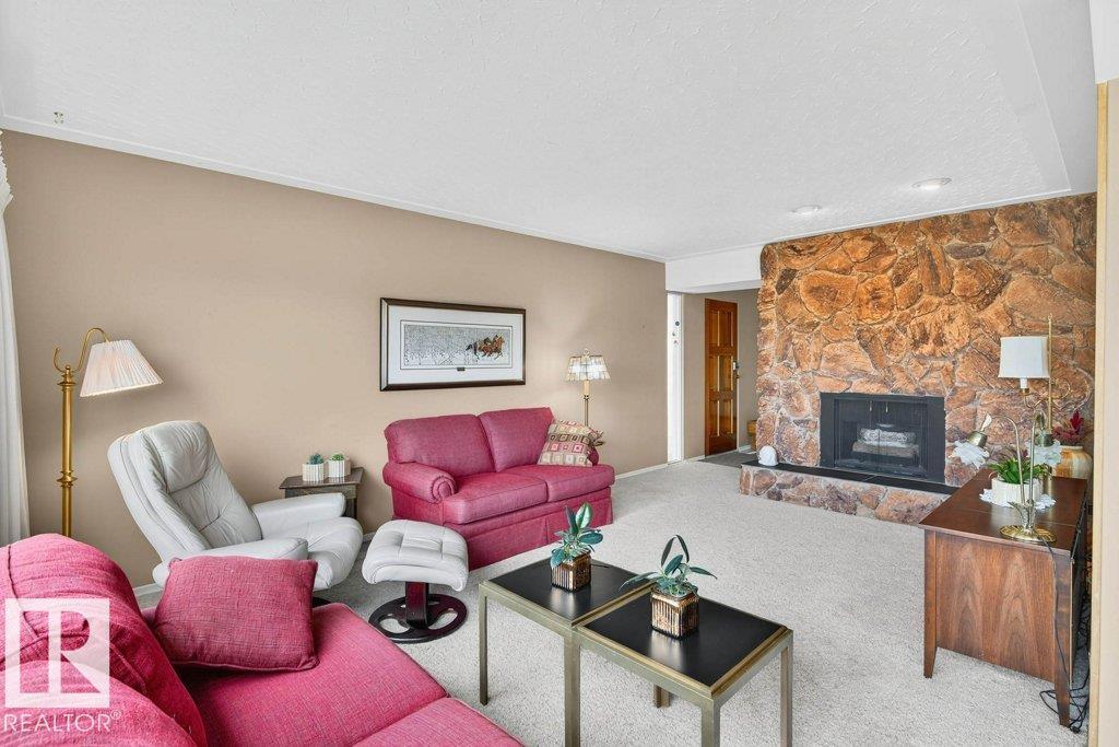 Photo 22 of 10752 43 St Nw, Edmonton AB