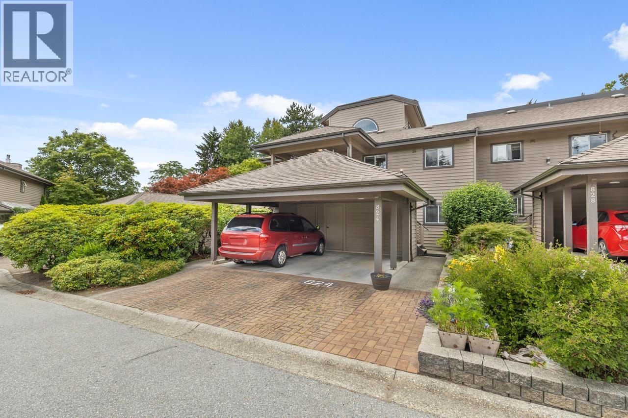 Photo 1 of 824 Roche Point Drive, North Vancouver BC