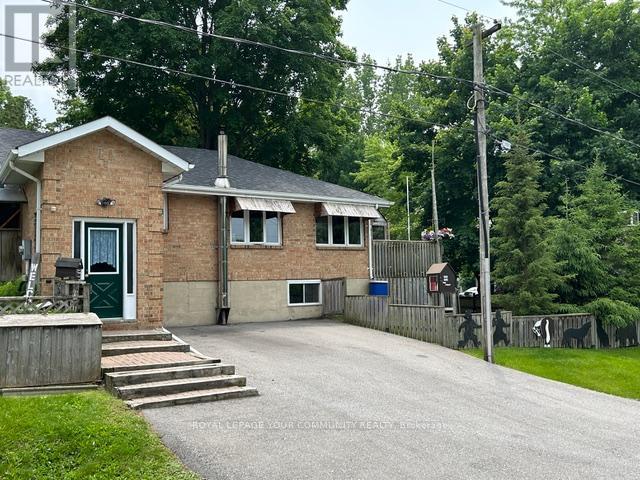 Photo 2 of 41 Pineway Avenue, Georgina ON