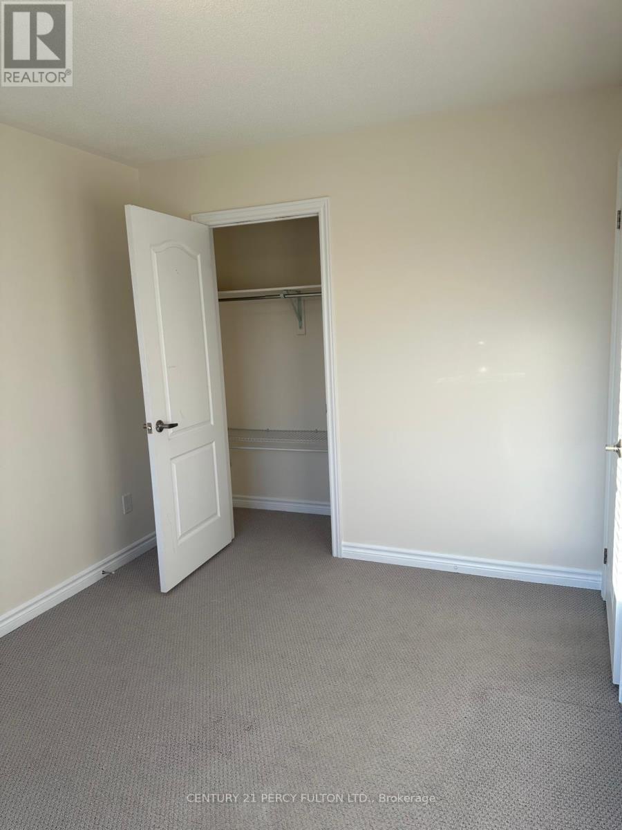 Photo 4 of 64 Ferris Square, Clarington ON