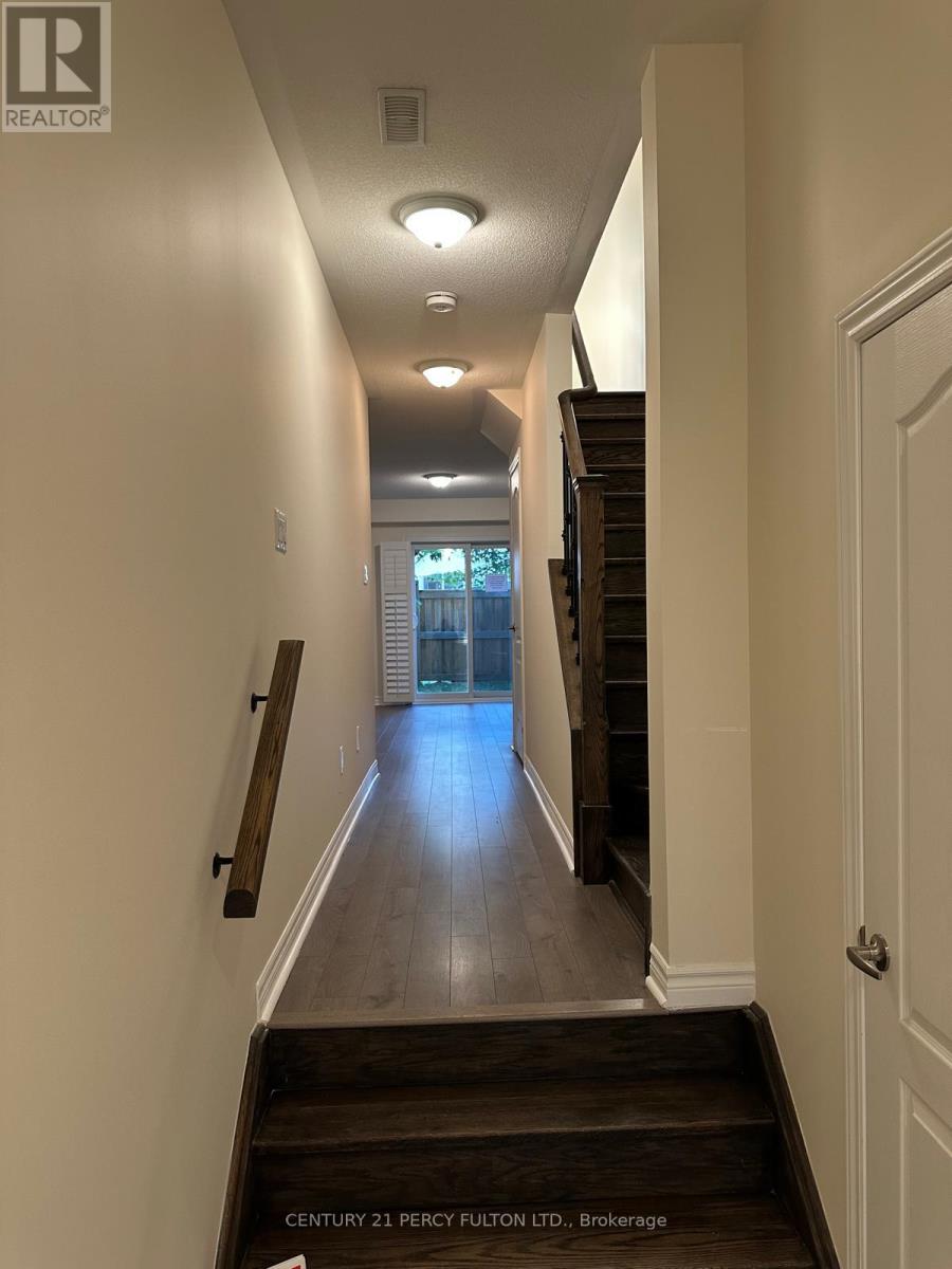 Photo 15 of 64 Ferris Square, Clarington ON