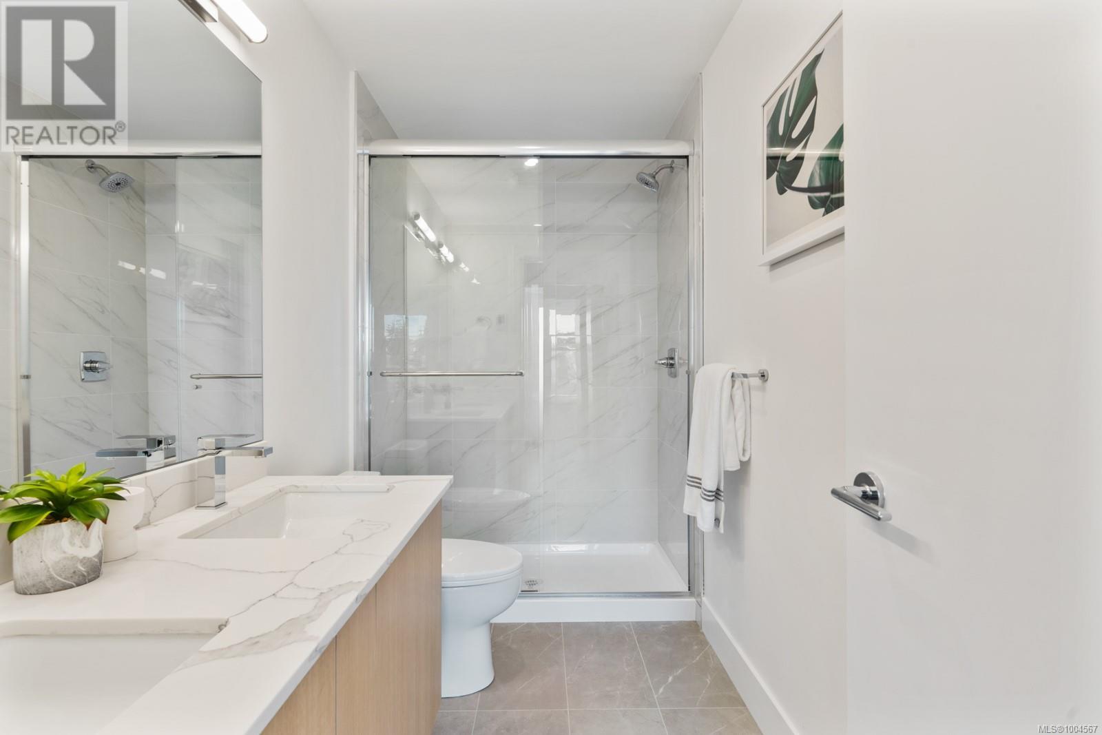 Photo 16 of 202 258 Helmcken Rd, View Royal BC