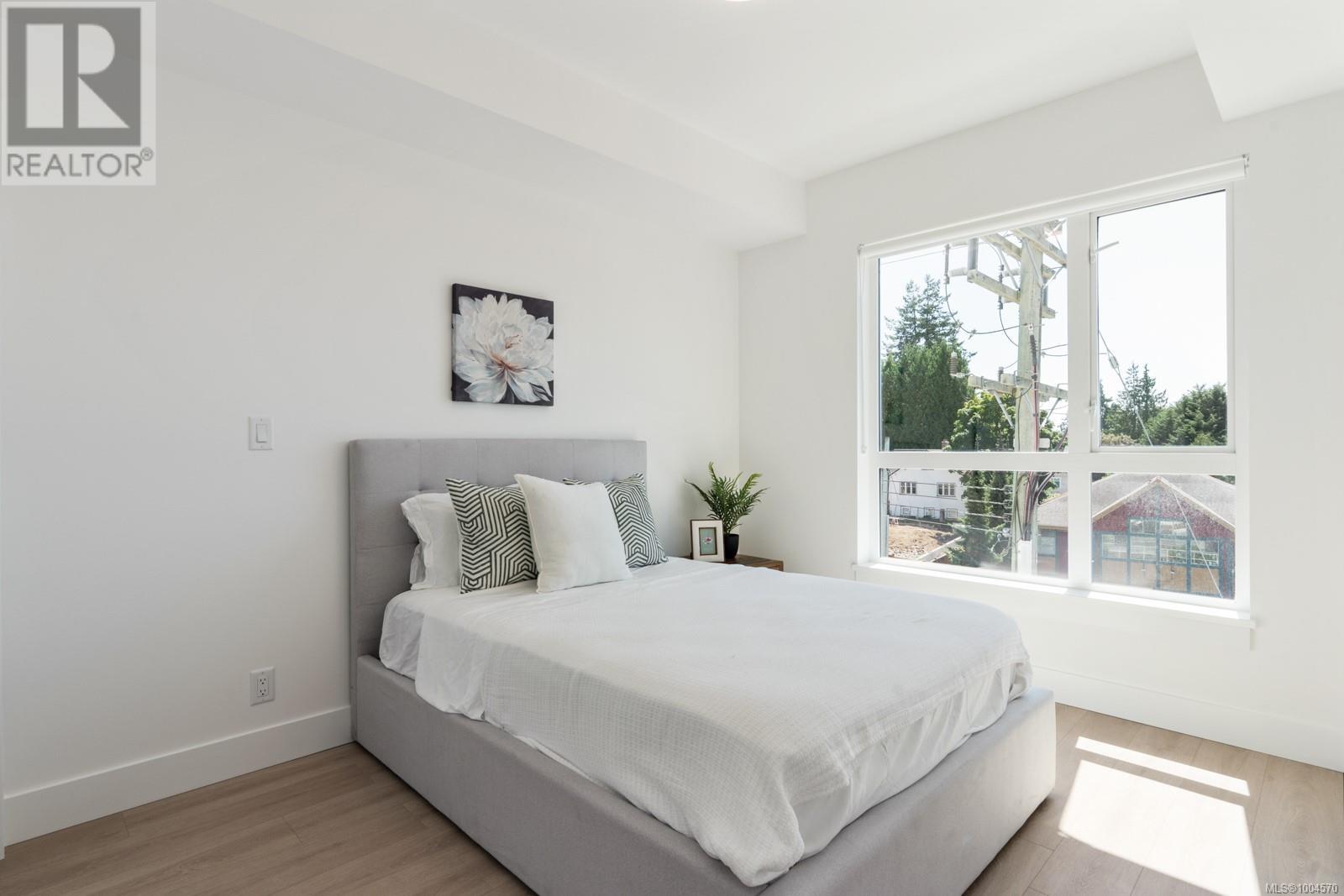 Photo 6 of 211 258 Helmcken Rd, View Royal BC