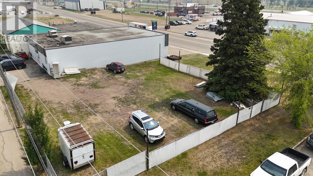 Photo 10 of 11136 101 Avenue, Fairview AB