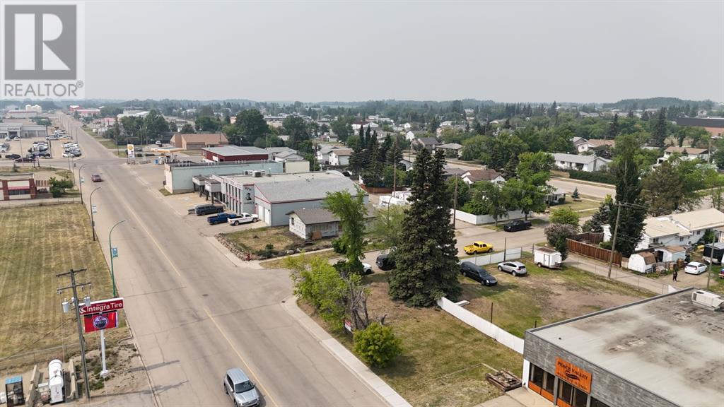 Photo 5 of 11136 101 Avenue, Fairview AB