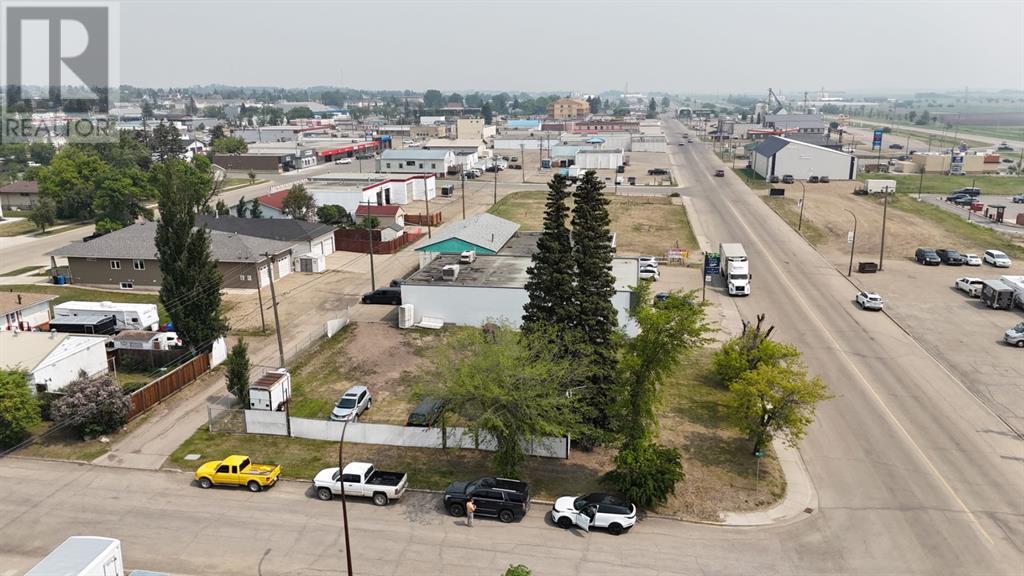 Photo 2 of 11136 101 Avenue, Fairview AB