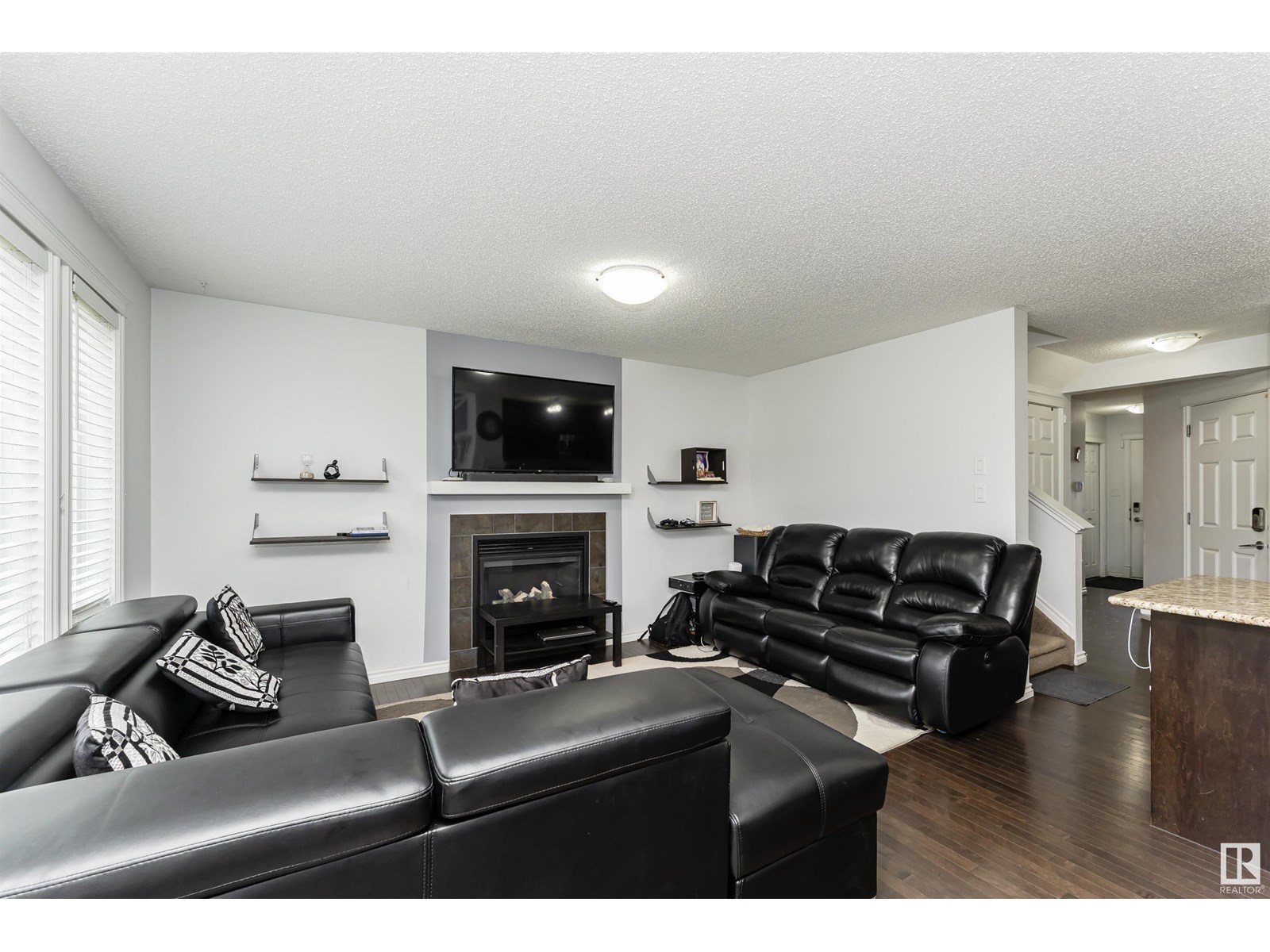 Photo 22 of 3722 9 St Nw, Edmonton AB
