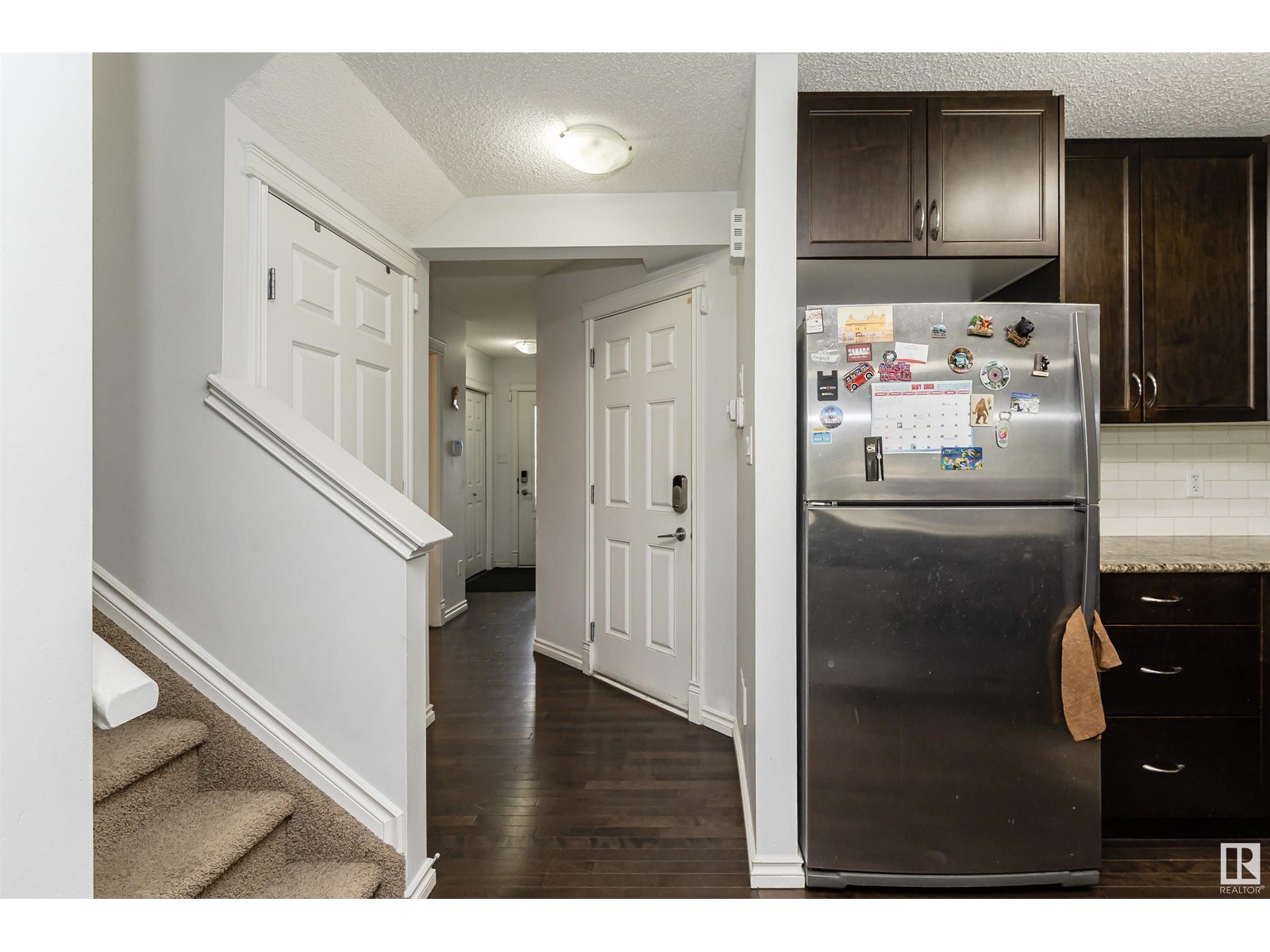 Photo 16 of 3722 9 St Nw, Edmonton AB