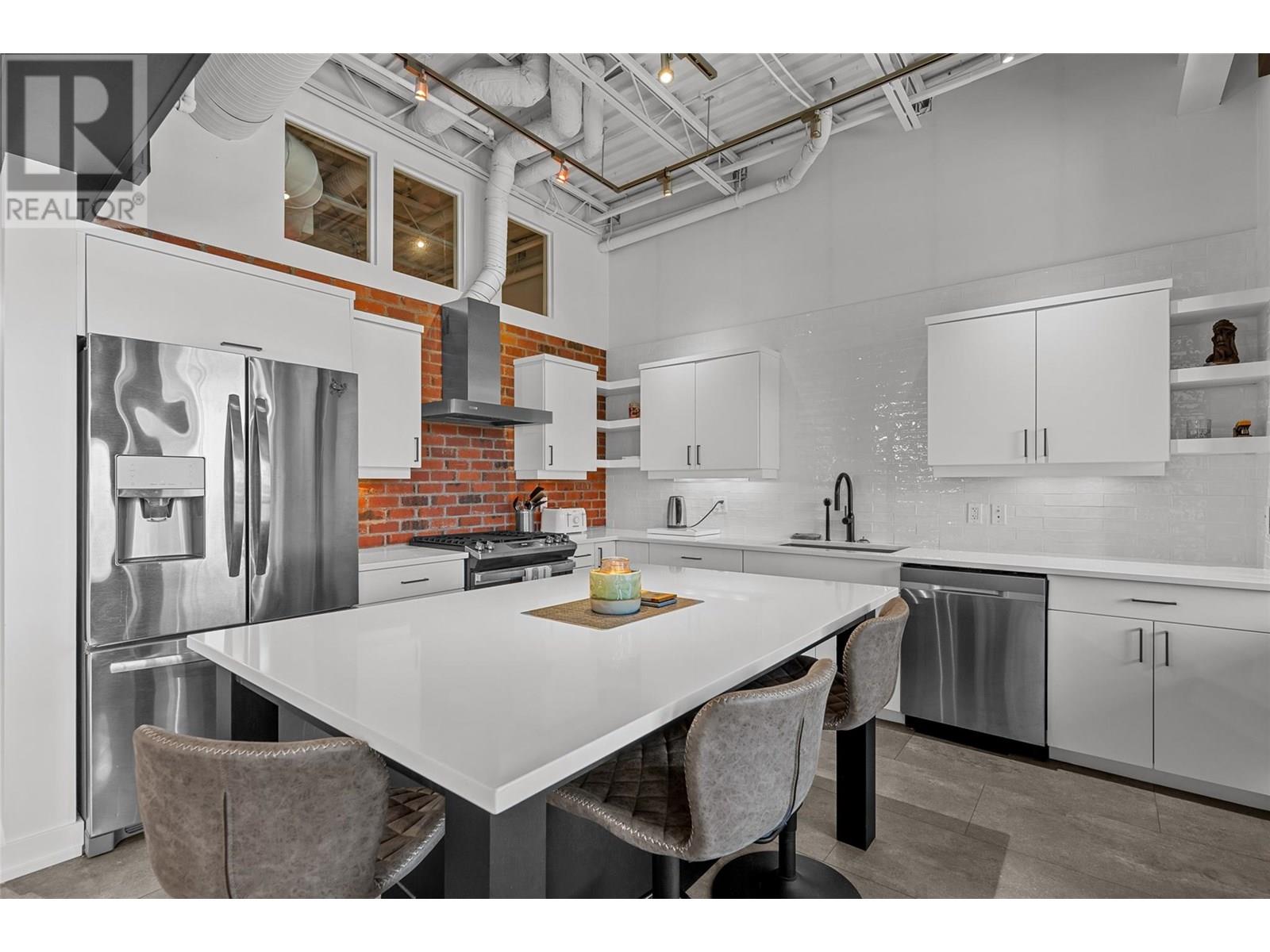 601 1630 Pandosy Street, Kelowna