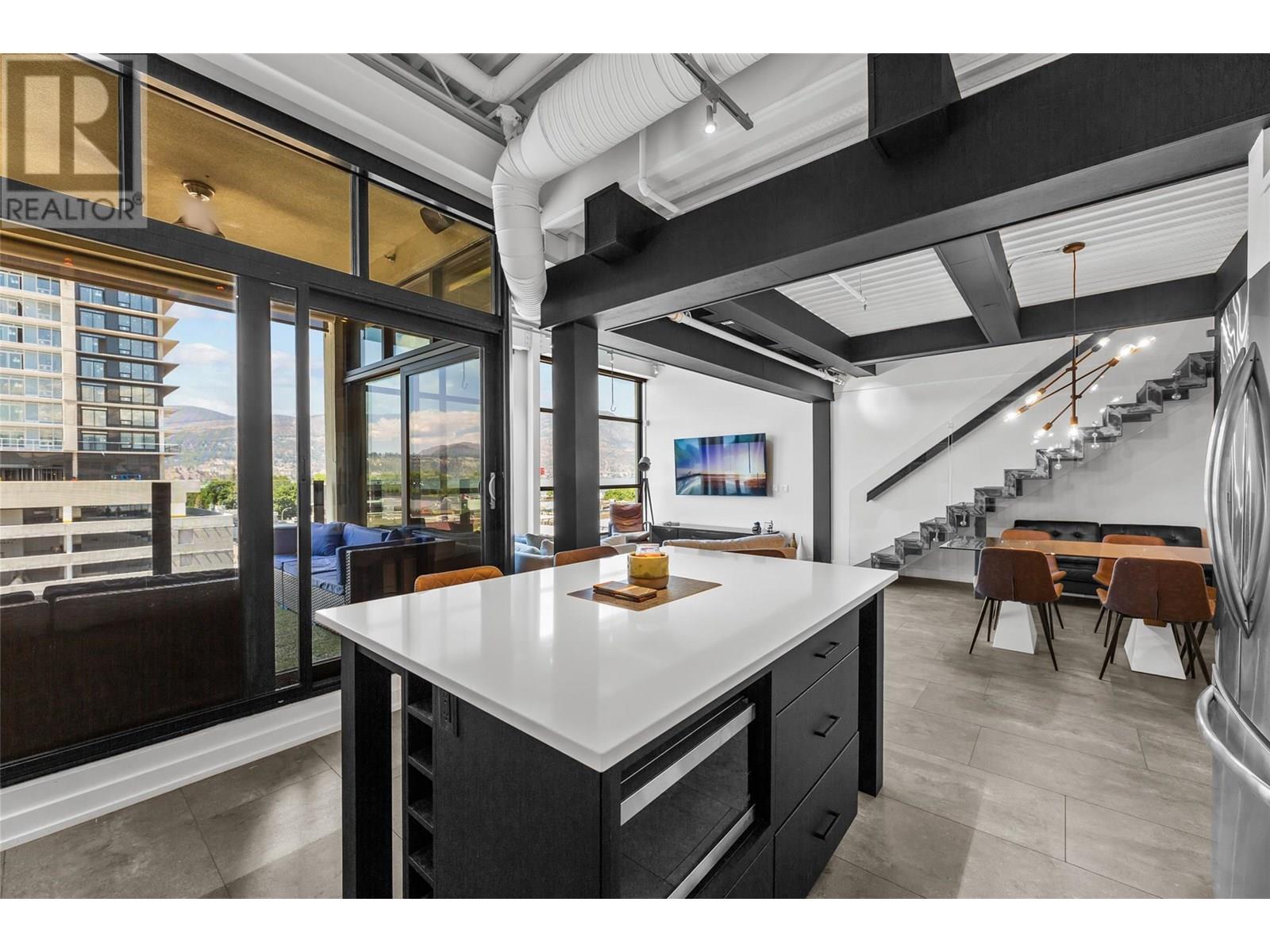 601 1630 Pandosy Street, Kelowna