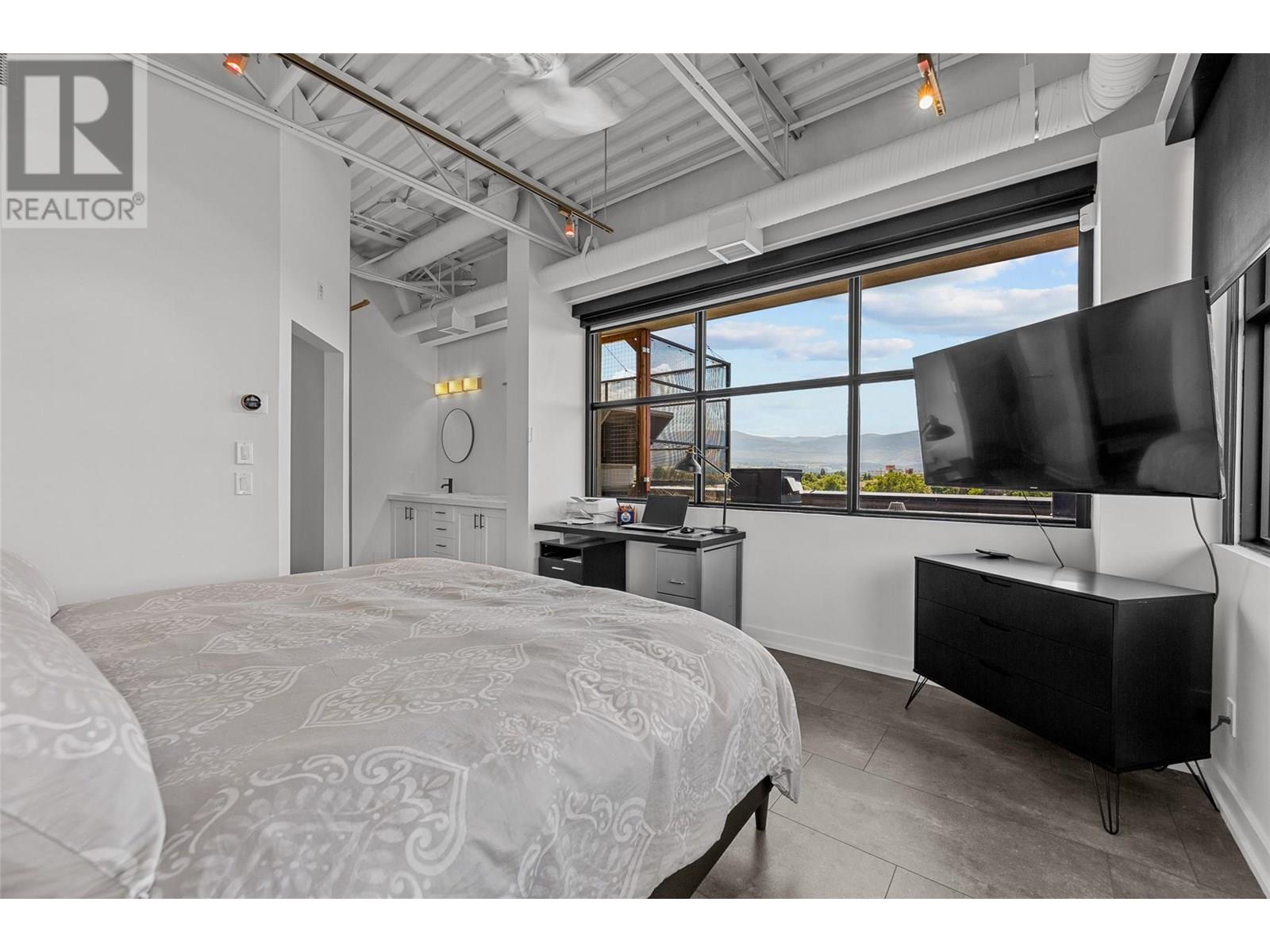 601 1630 Pandosy Street, Kelowna