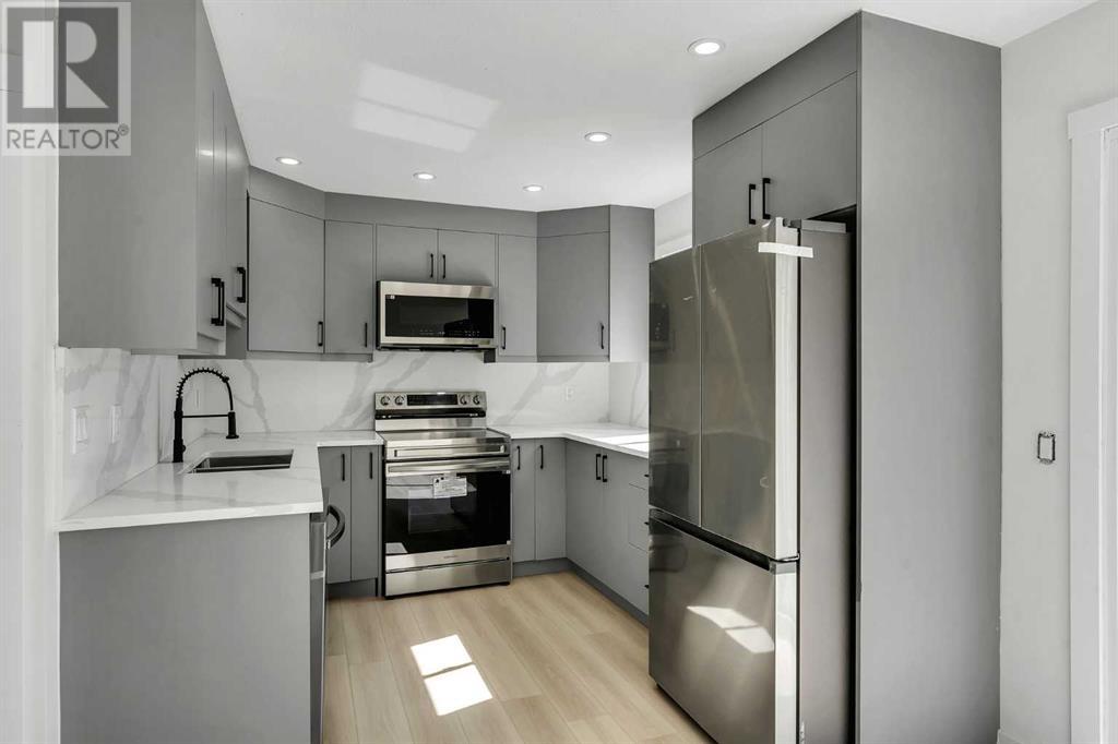 Single Family House for Sale in  Deer Ridge Way SE Deer Ridge Calgary 