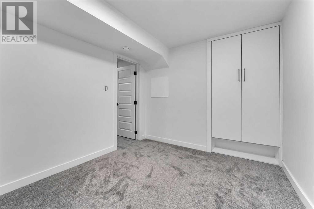 Single Family House for Sale in  Deer Ridge Way SE Deer Ridge Calgary 