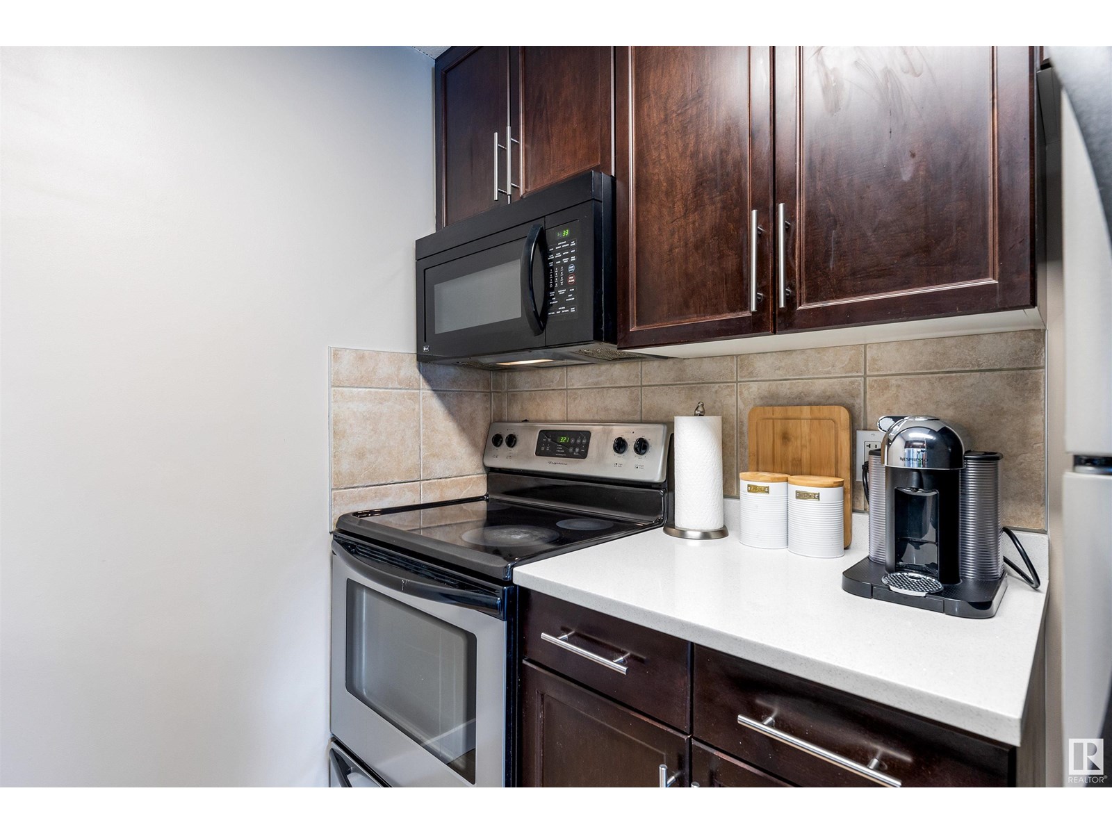 Photo 9 of 305 1204 156 St Nw, Edmonton AB