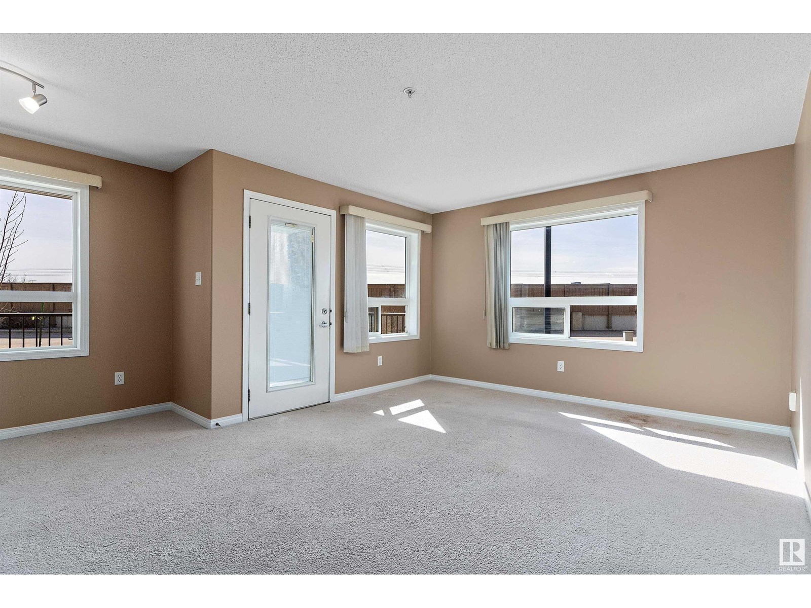 Photo 14 of 1124 9363 Simpson Dr Nw, Edmonton AB
