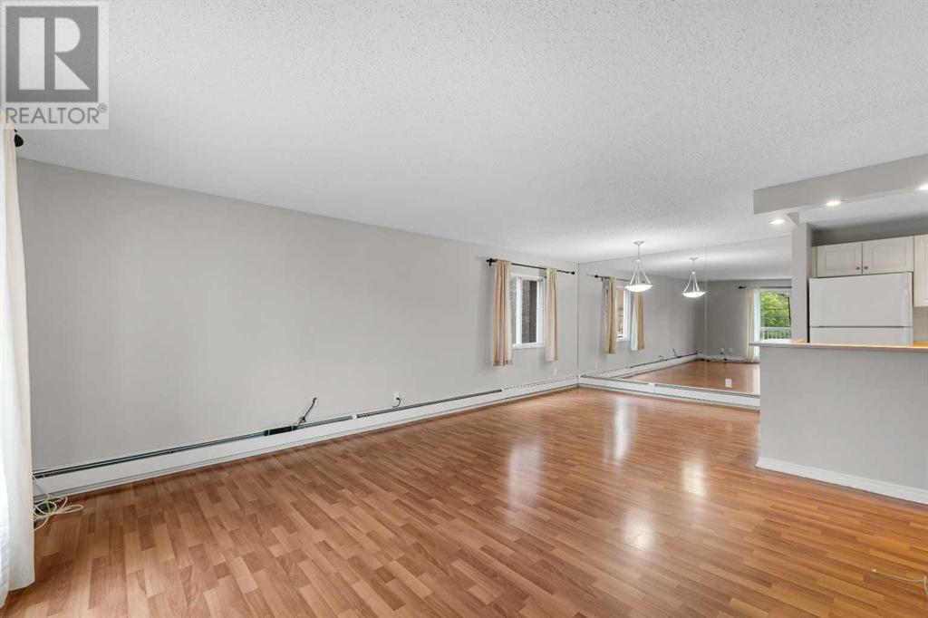 Single Family House for Sale in    Avenue SW Cliff Bungalow Calgary 