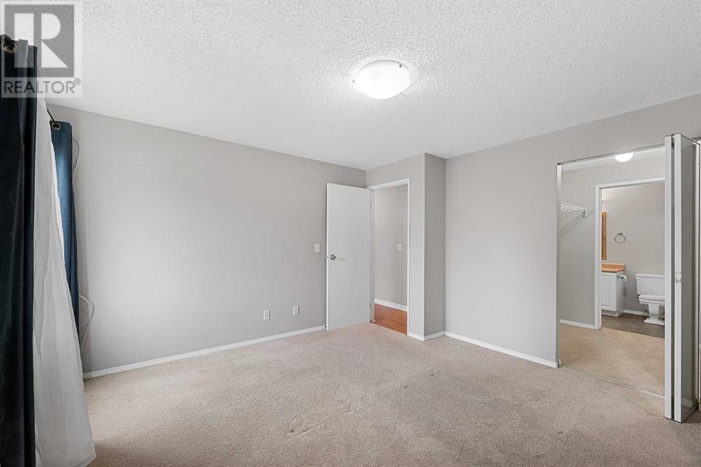 Single Family House for Sale in    Avenue SW Cliff Bungalow Calgary 