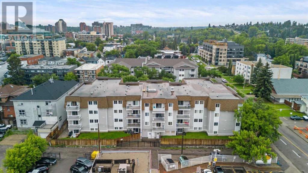 Single Family House for Sale in    Avenue SW Cliff Bungalow Calgary 
