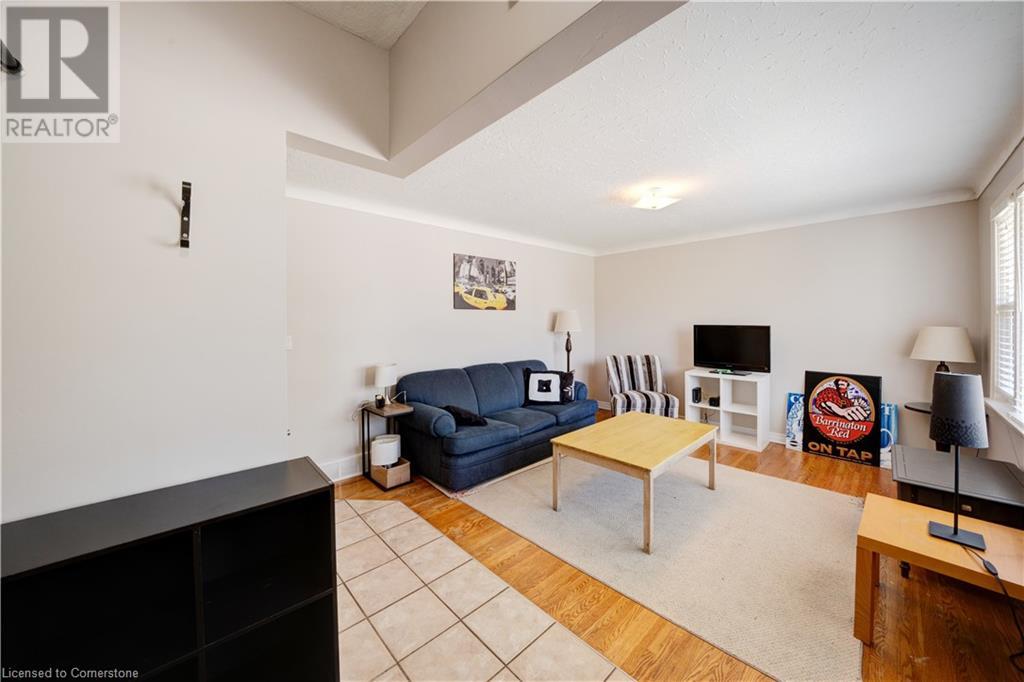 Photo 7 of 84 Jacobson Avenue, St Catharines ON