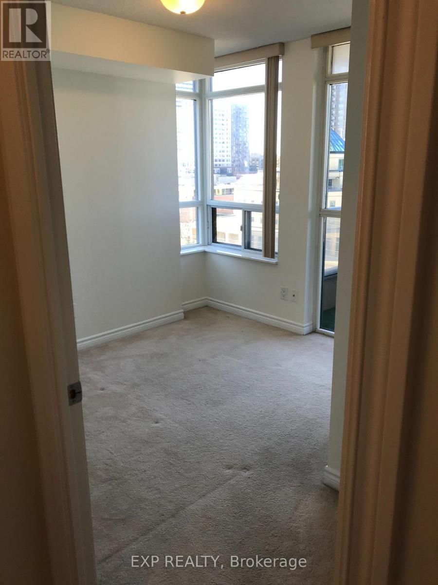 Photo 8 of 834 3888 Duke Of York Boulevard, Mississauga ON
