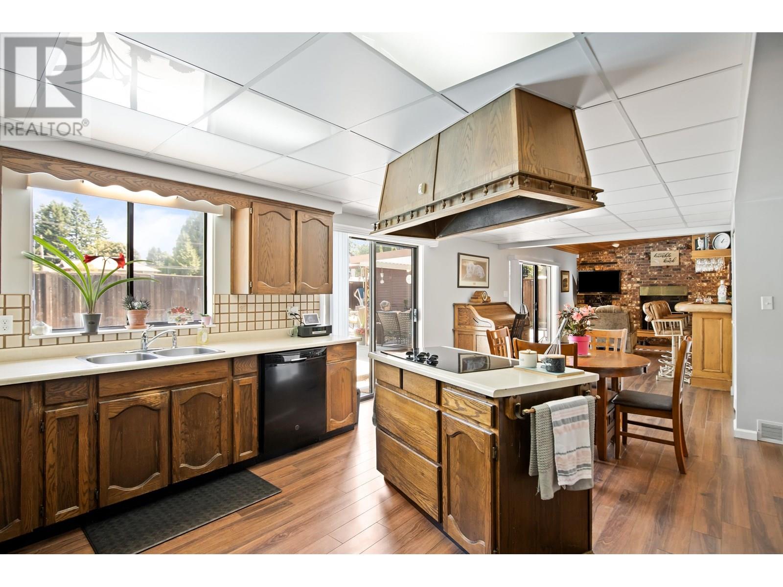 Photo 14 of 12222 Fletcher Street, Maple Ridge BC