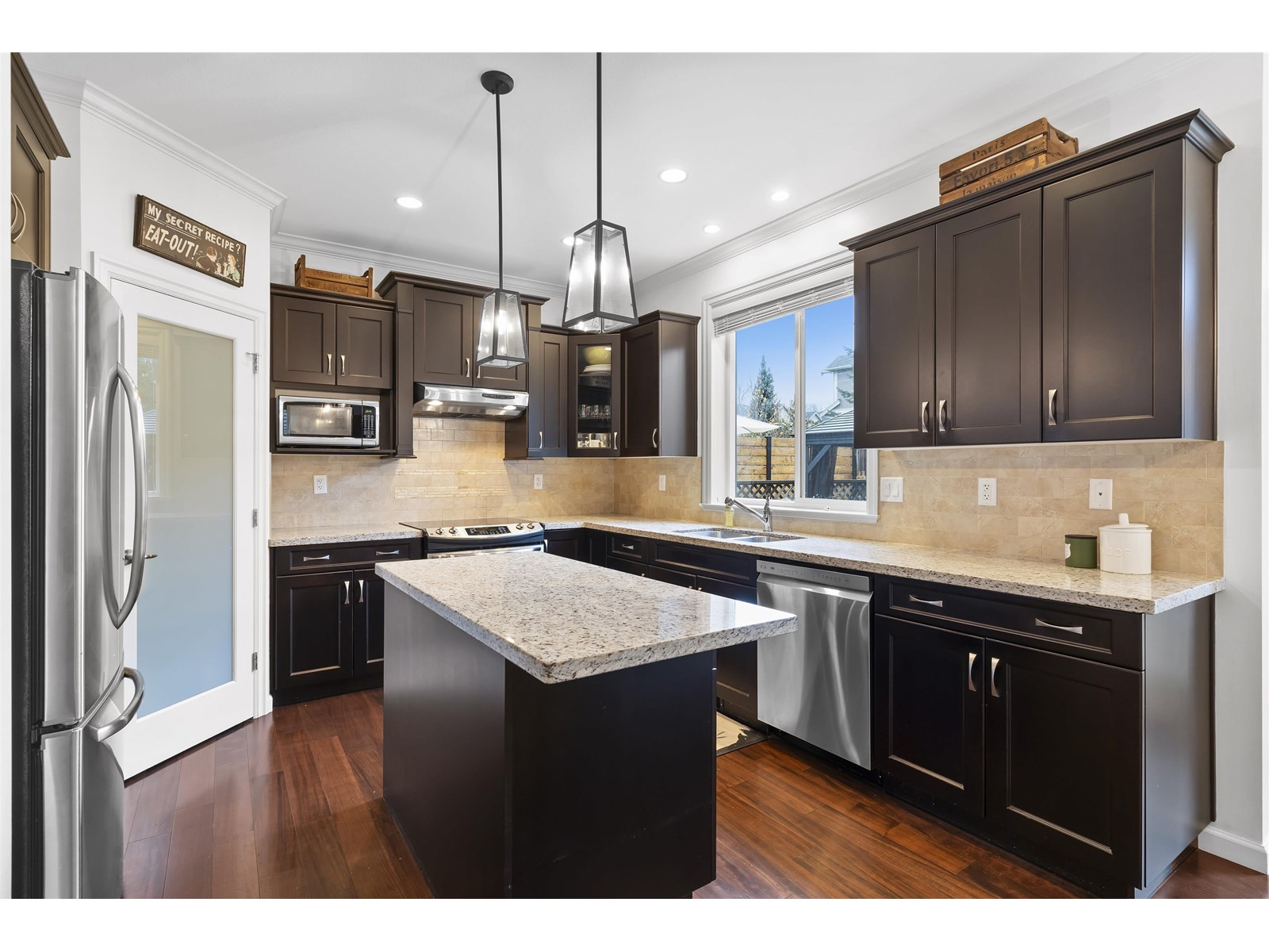 Photo 14 of 7065 208 A Street, Langley BC
