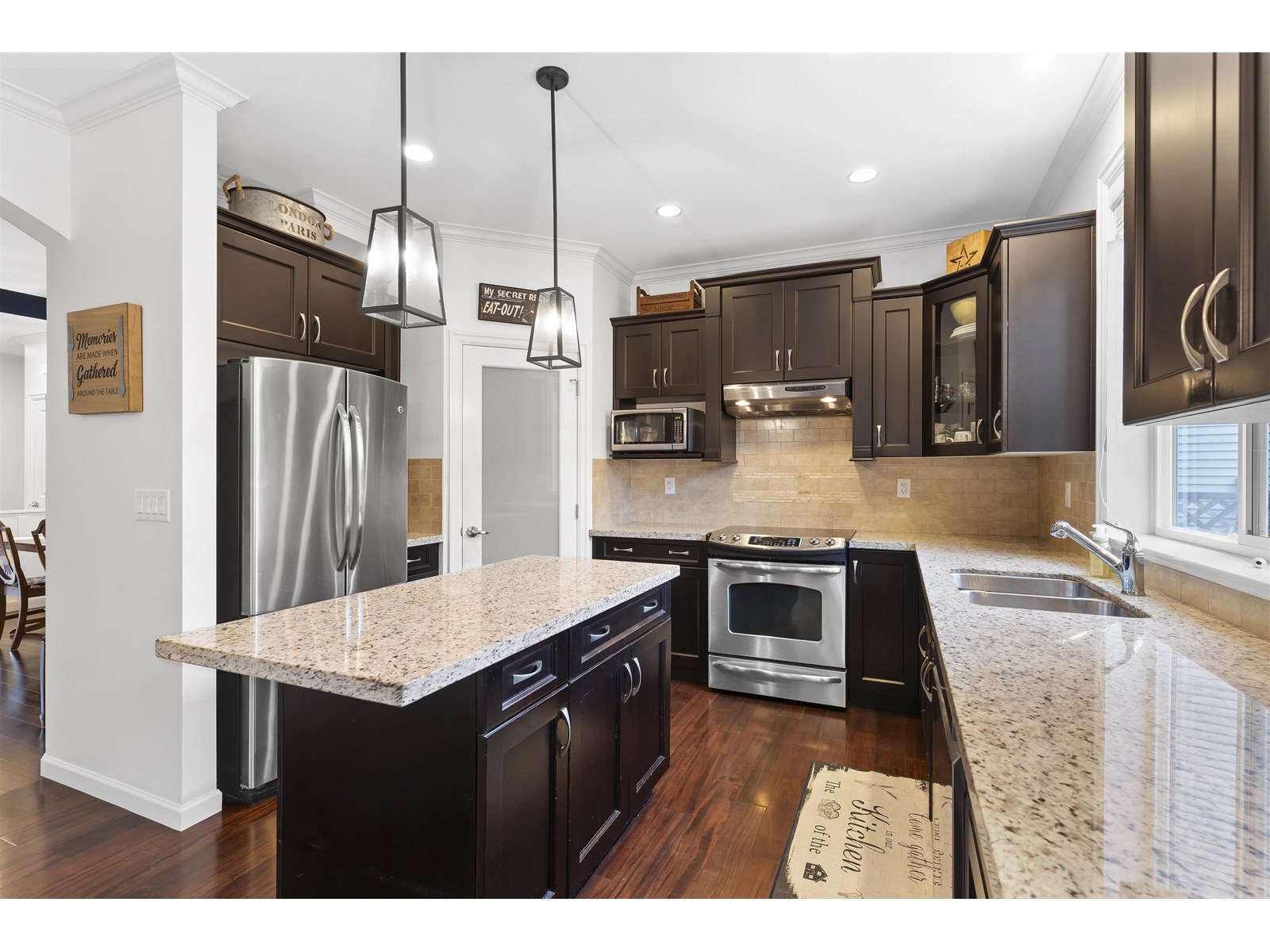 Photo 15 of 7065 208 A Street, Langley BC