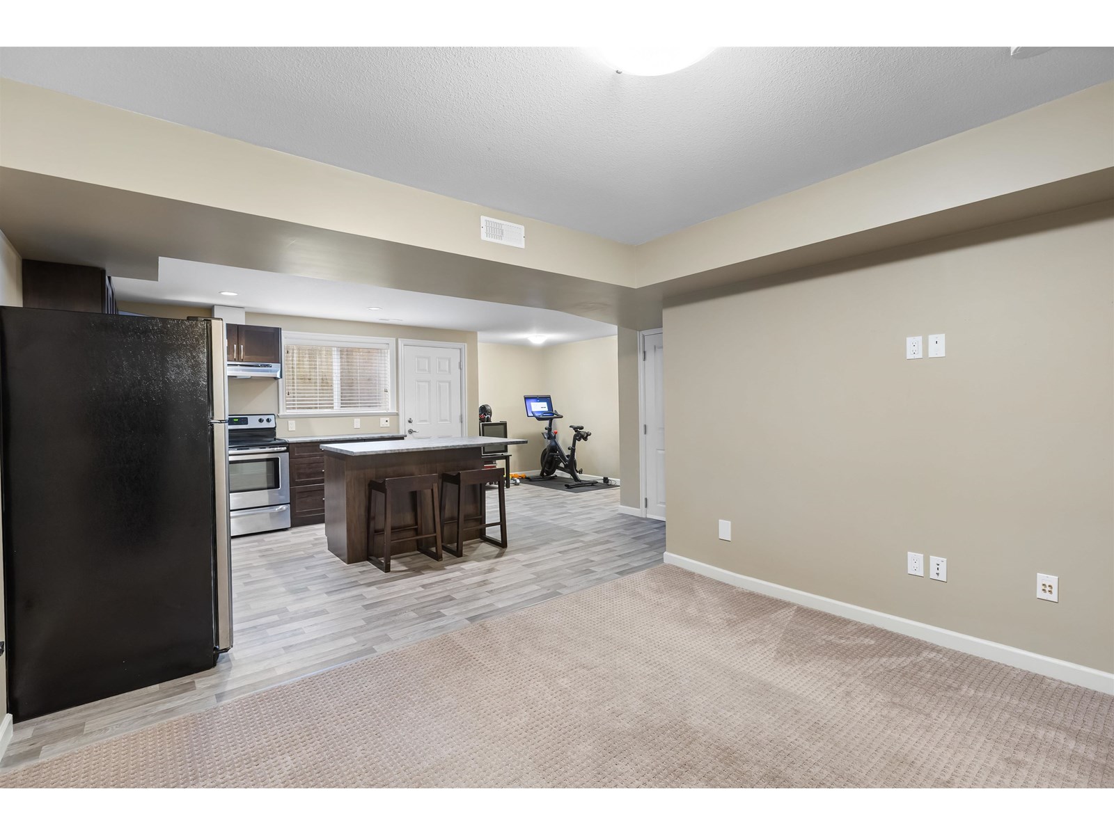 Photo 33 of 7065 208 A Street, Langley BC