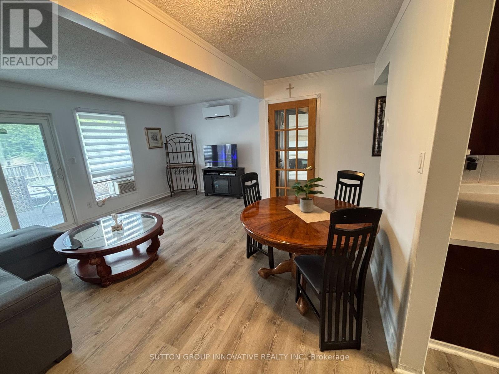 Photo 13 of 657 Upper Wentworth Street, Hamilton ON