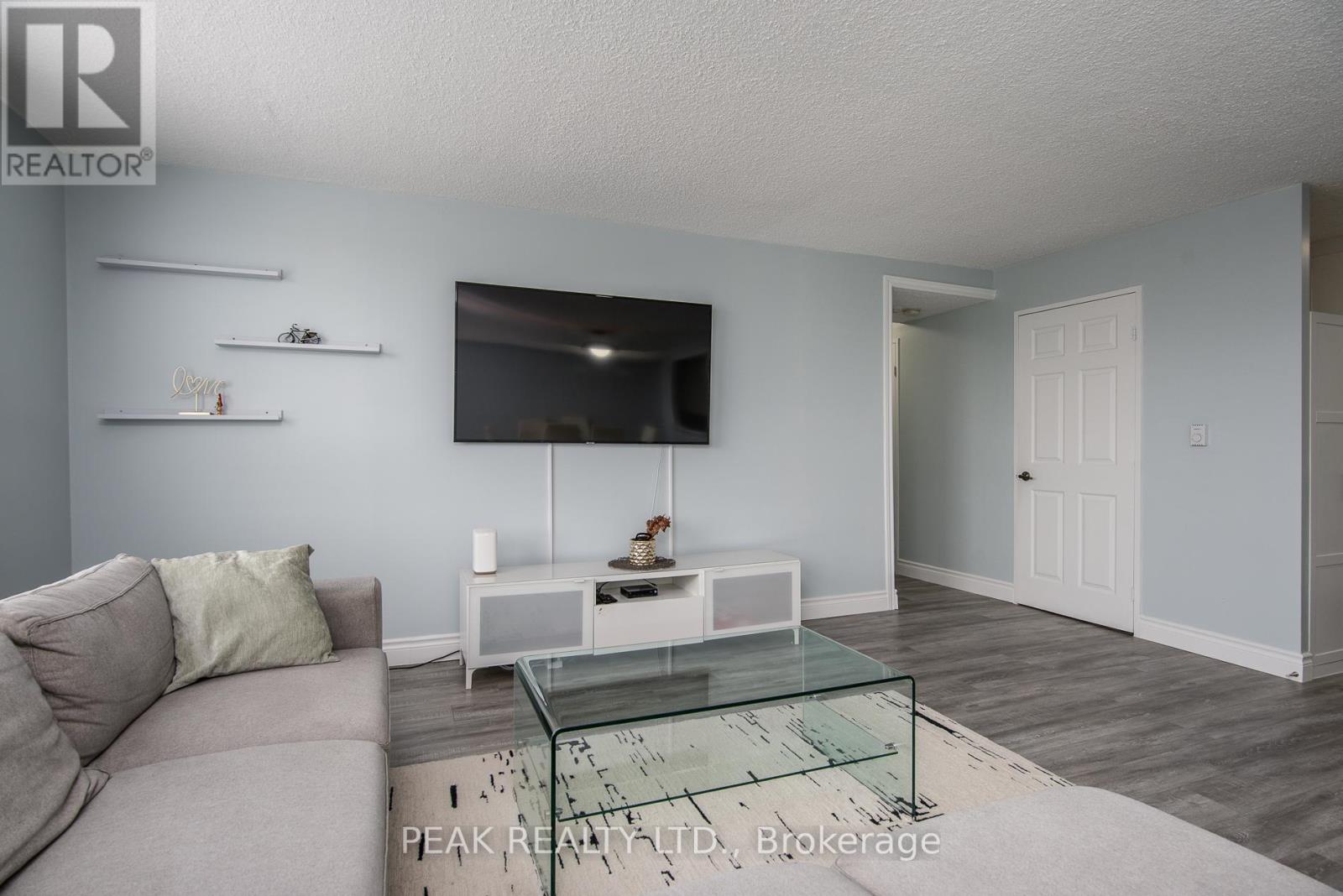 Photo 22 of 611 18 Holborn Court, Kitchener ON