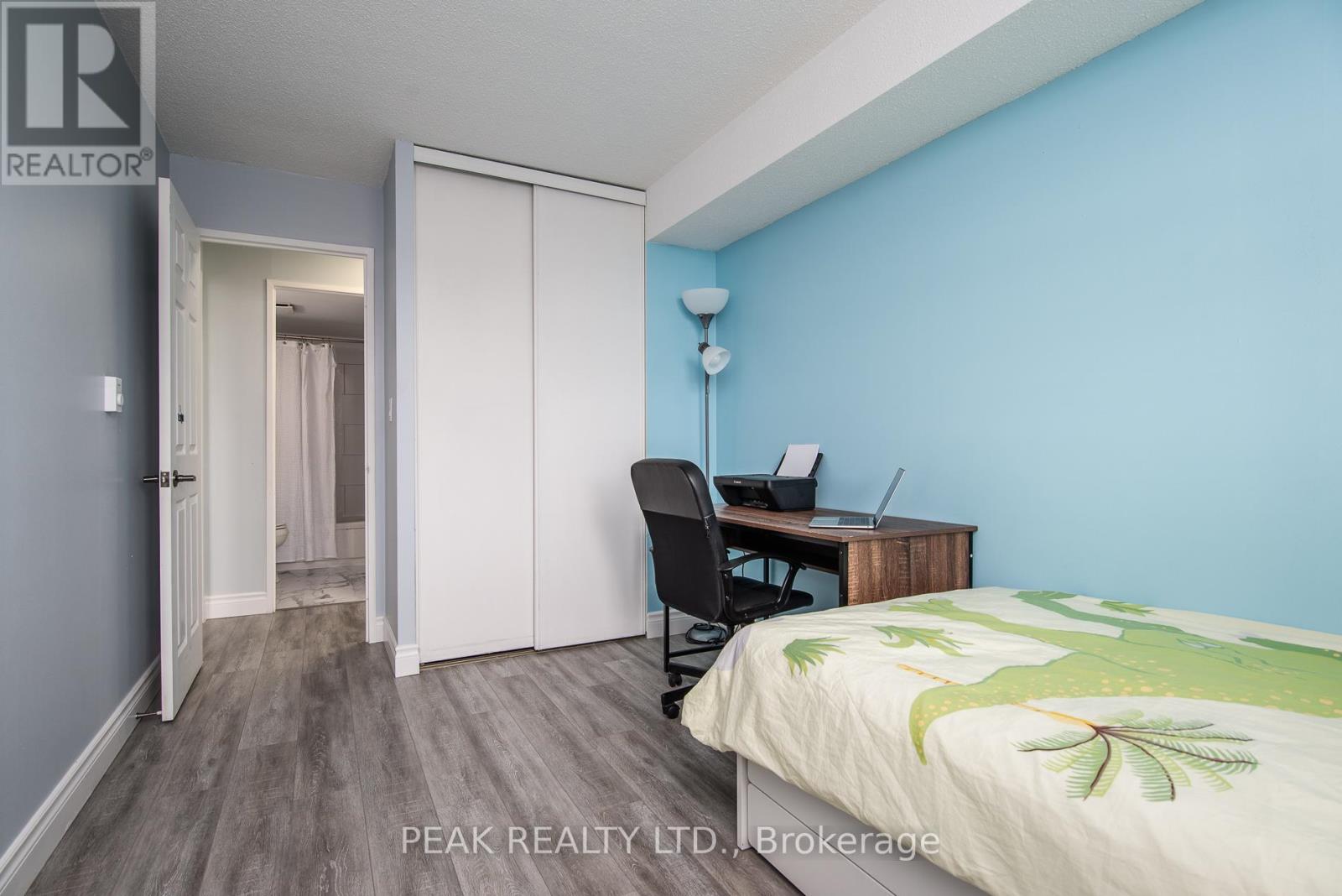 Photo 7 of 611 18 Holborn Court, Kitchener ON
