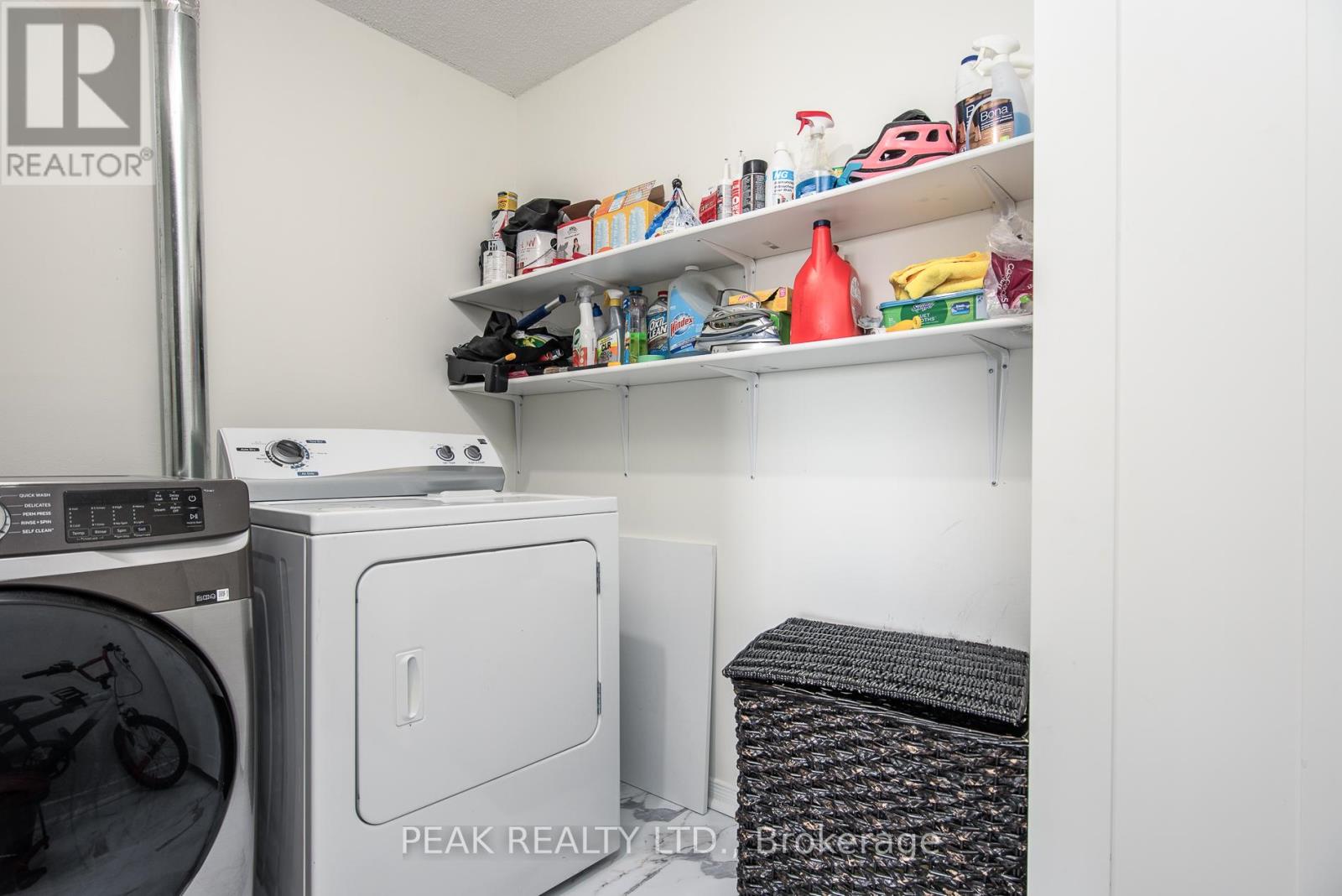 Photo 2 of 611 18 Holborn Court, Kitchener ON