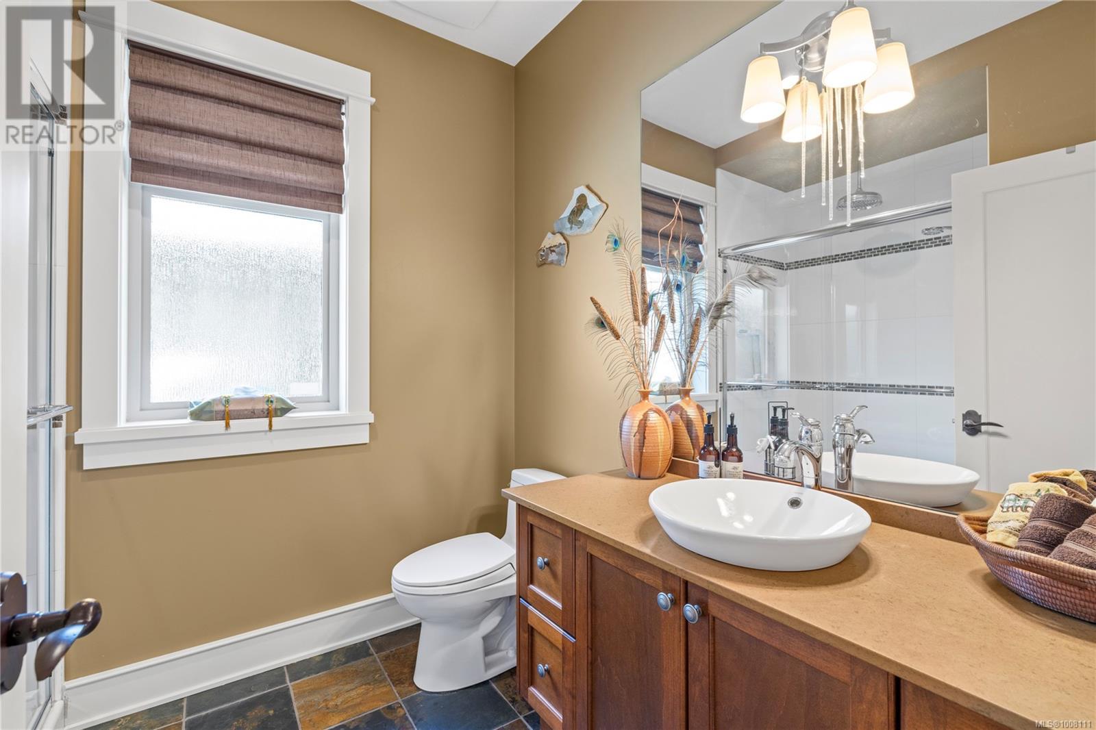 649 Eaglewood Crt, Qualicum Beach