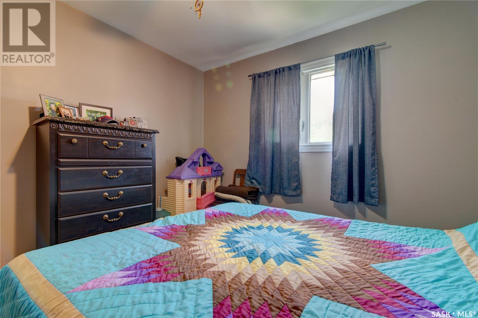 Single Family House Bungalow for Sale in  Horace STREET Regina 