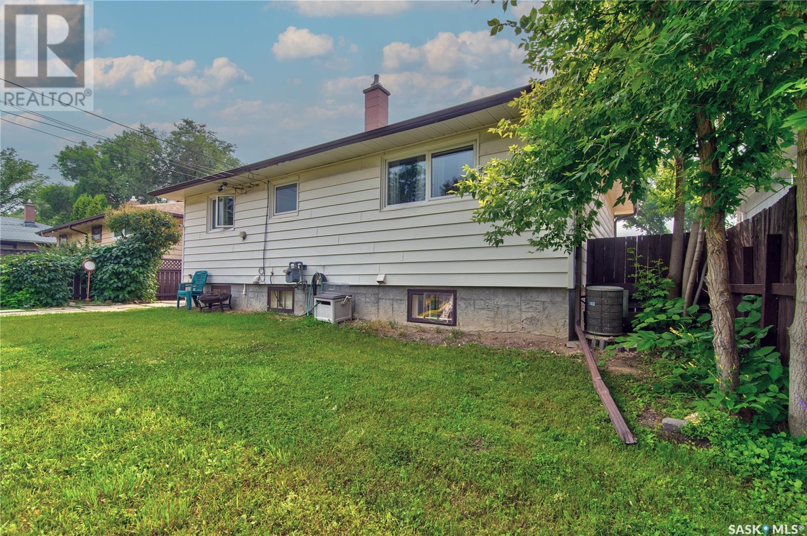 Single Family House Bungalow for Sale in  Horace STREET Regina 