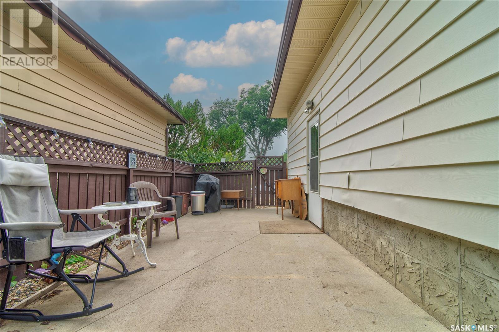 Single Family House Bungalow for Sale in  Horace STREET Regina 