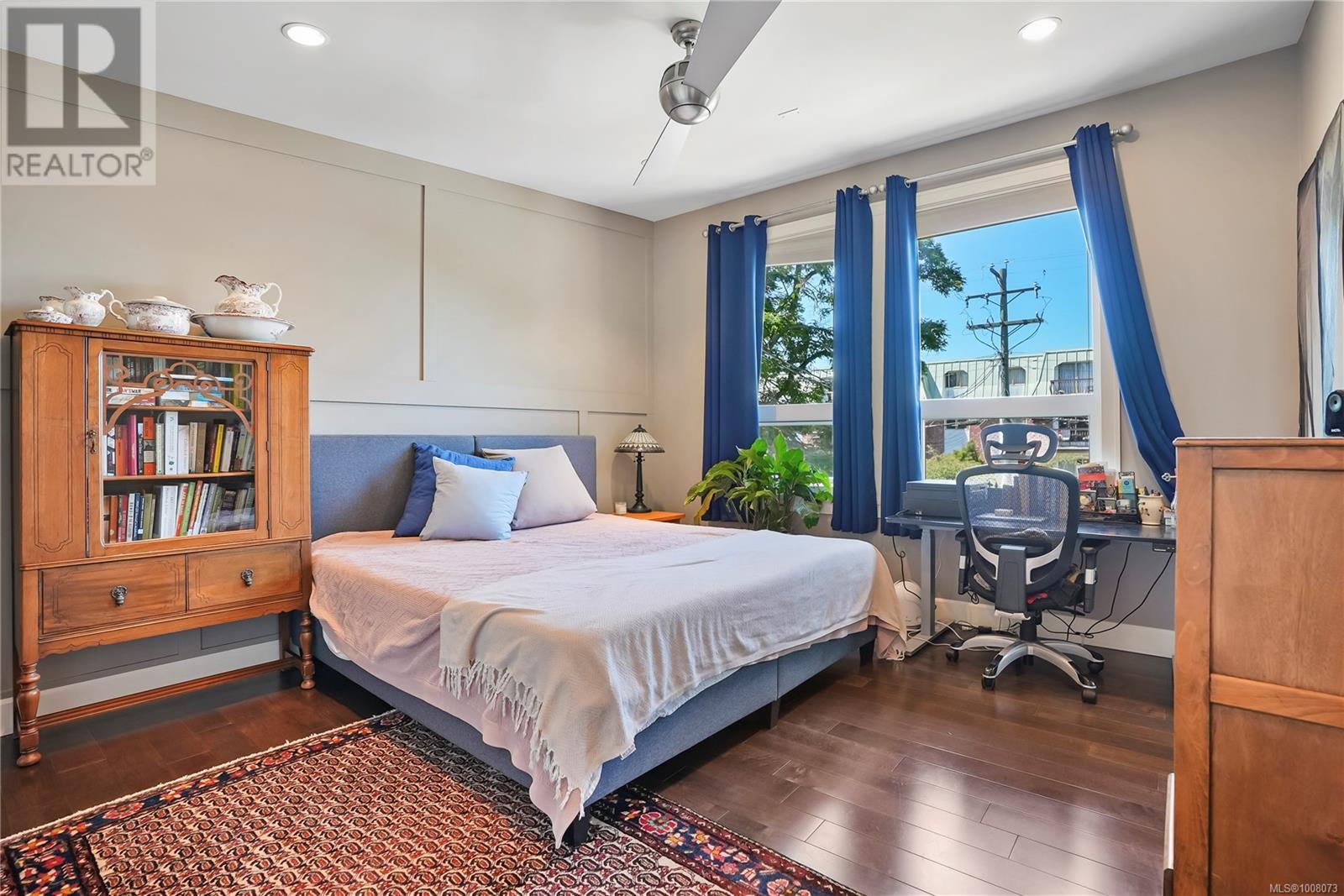 Photo 11 of 47 Dock St, Victoria BC