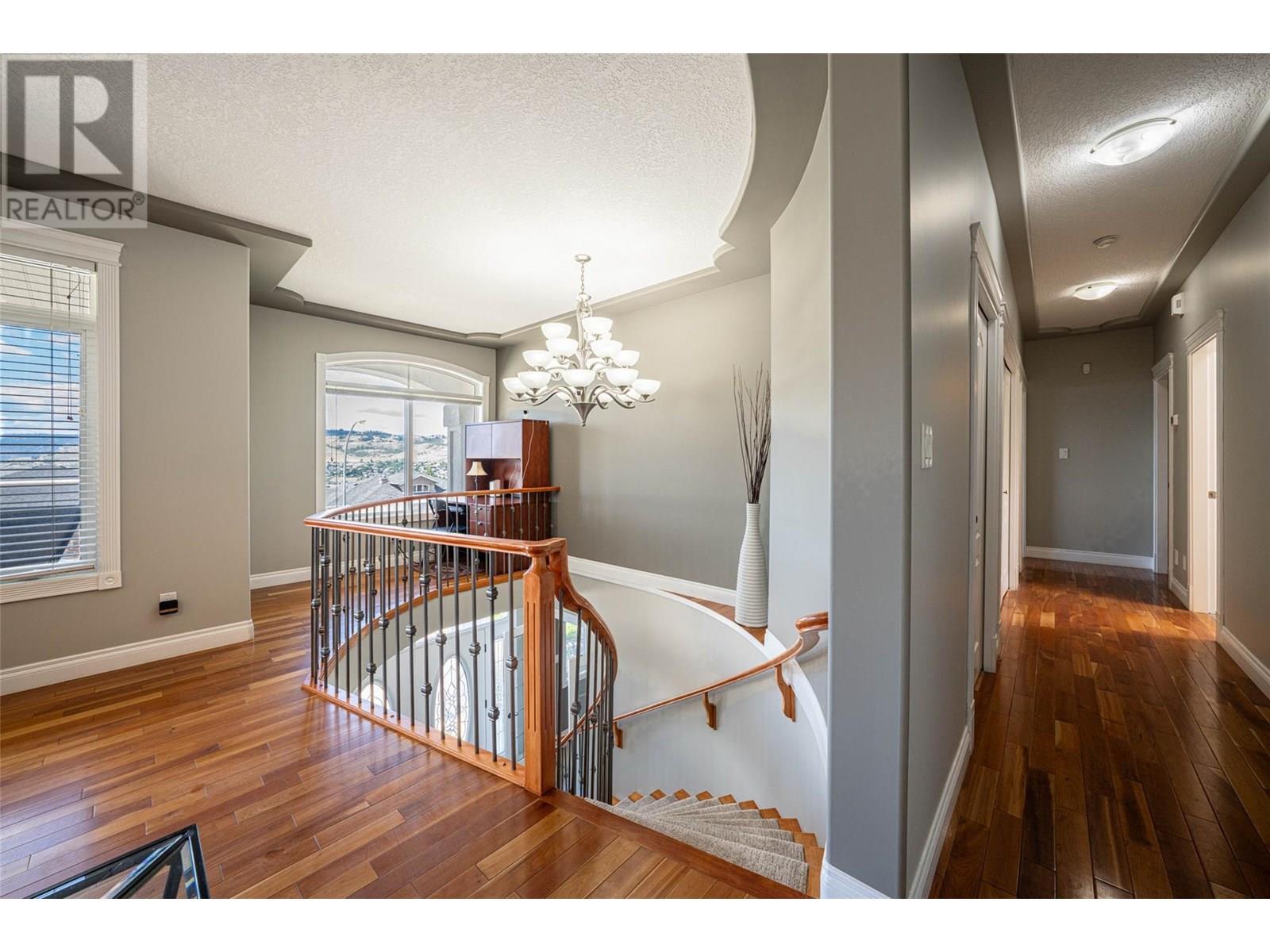 Photo 13 of 733 Mt York Drive, Coldstream BC