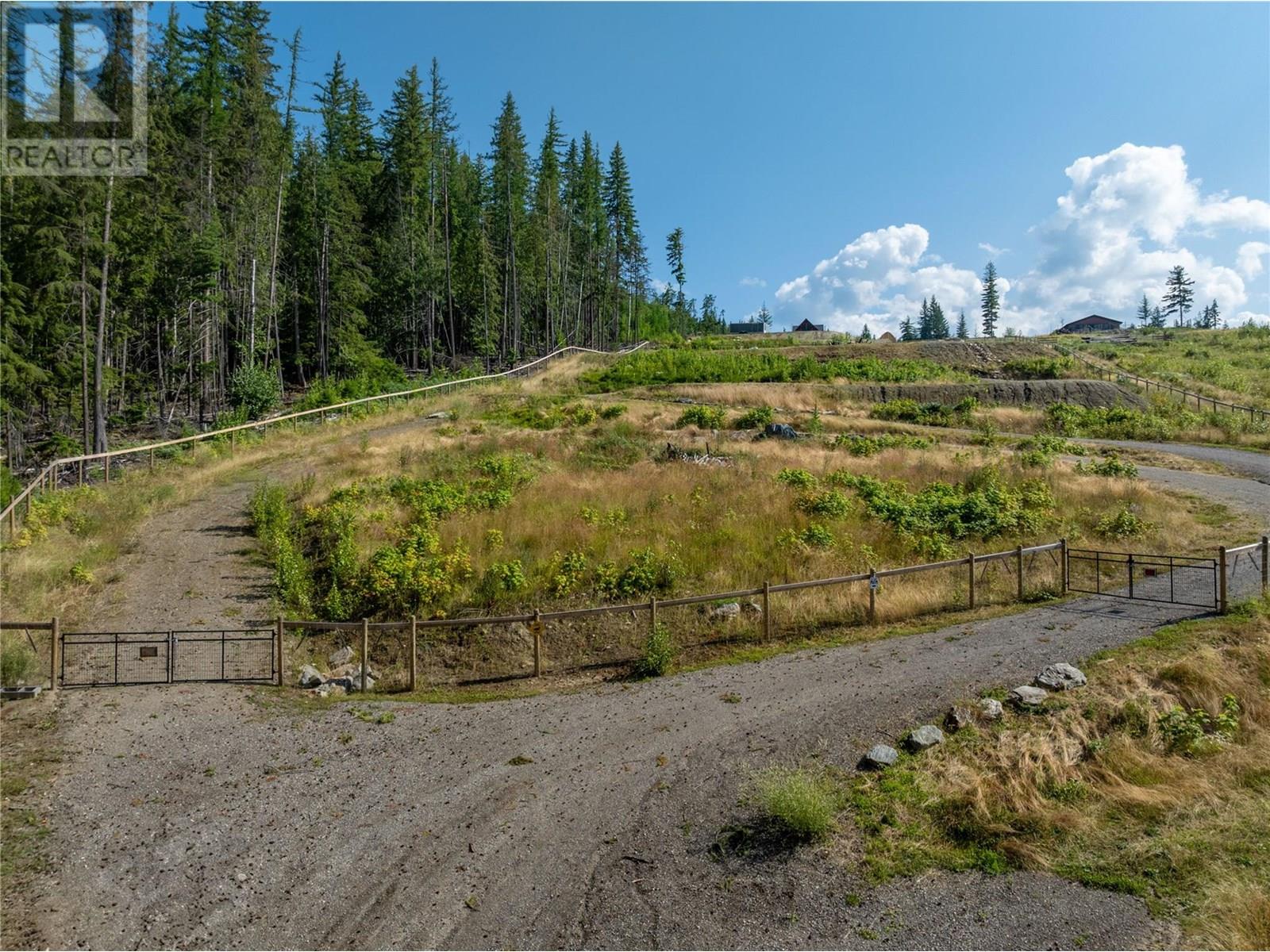 Photo 5 of 6226 Armstrong Road, Eagle Bay BC