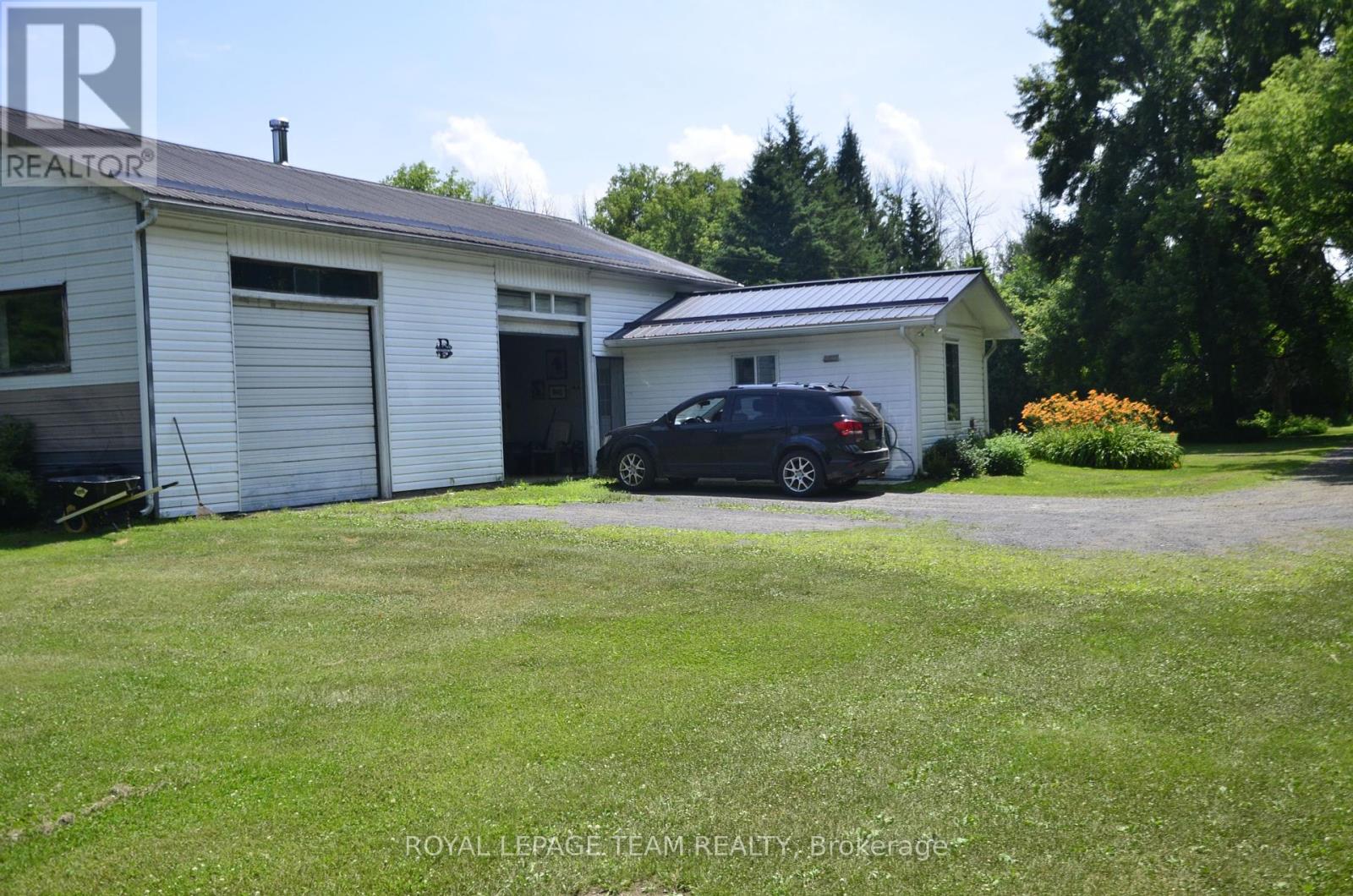 Photo 28 of 10355 Broken Second Road W, South Dundas ON