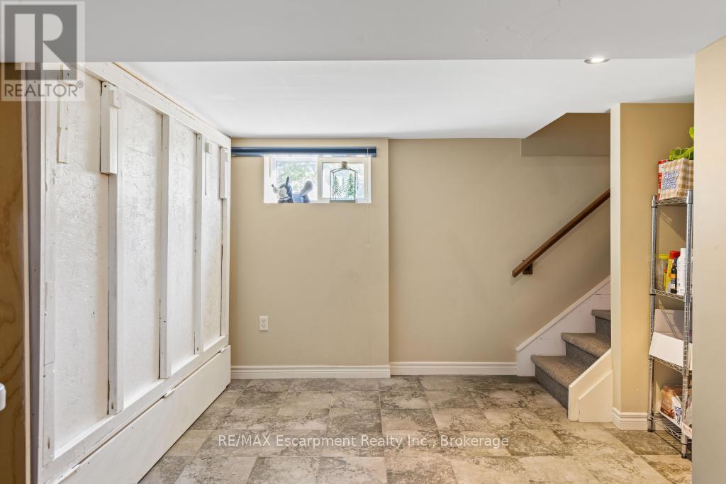 Photo 19 of 11 Facer Street, St Catharines ON