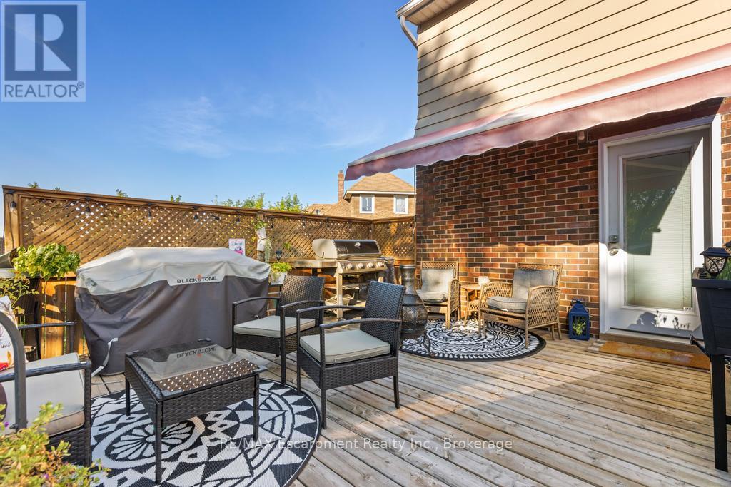 Photo 21 of 11 Facer Street, St Catharines ON