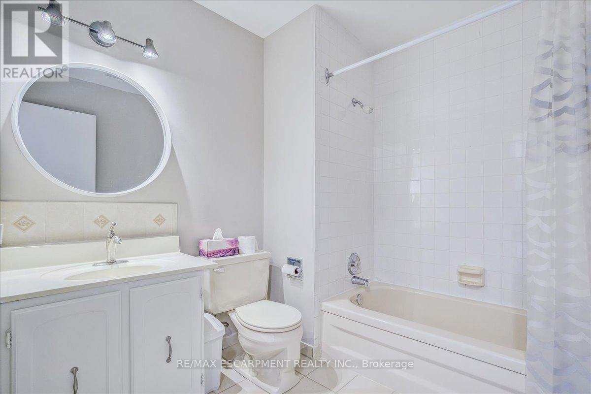 Photo 12 of Lower 4252 Jefton Crescent, Mississauga ON