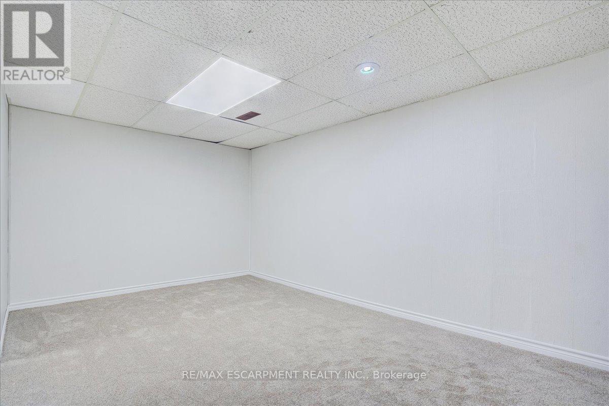 Photo 15 of Lower 4252 Jefton Crescent, Mississauga ON