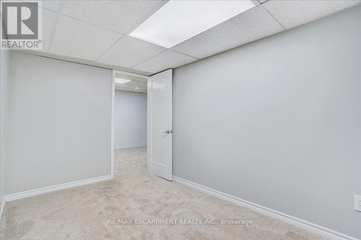 Photo 18 of Lower 4252 Jefton Crescent, Mississauga ON