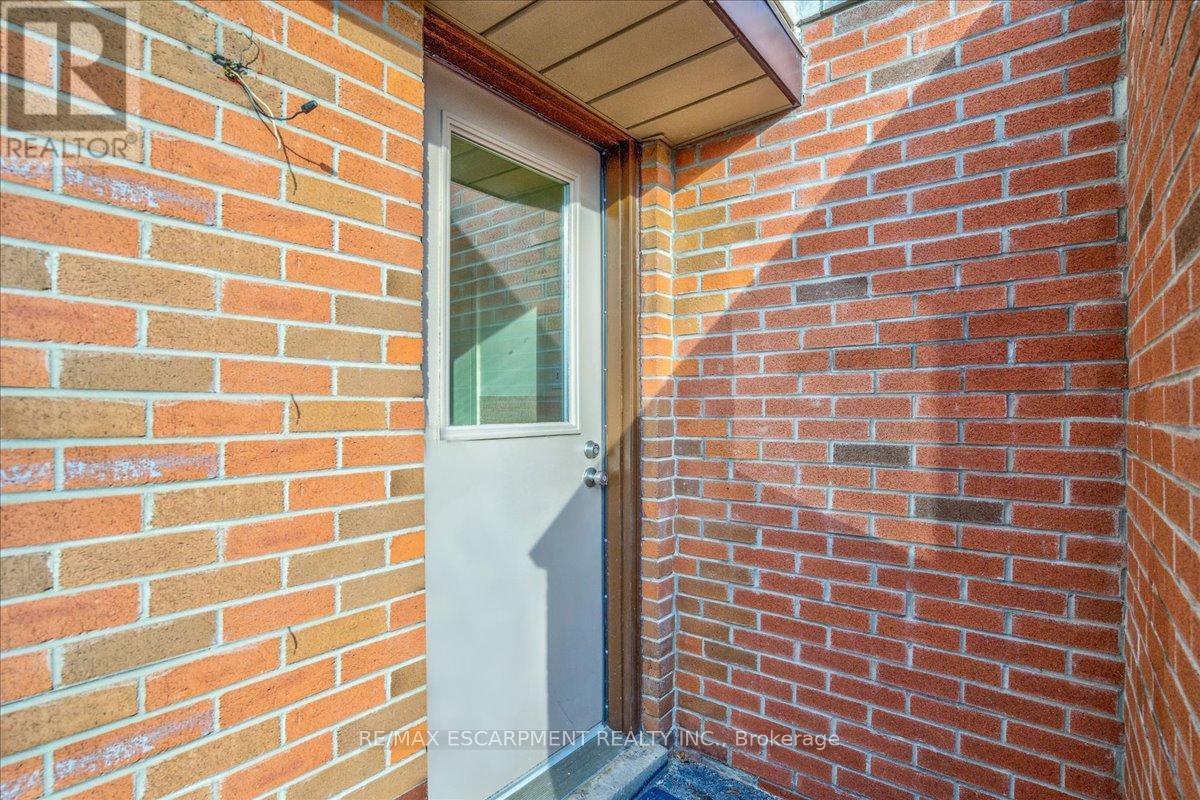 Photo 19 of Lower 4252 Jefton Crescent, Mississauga ON